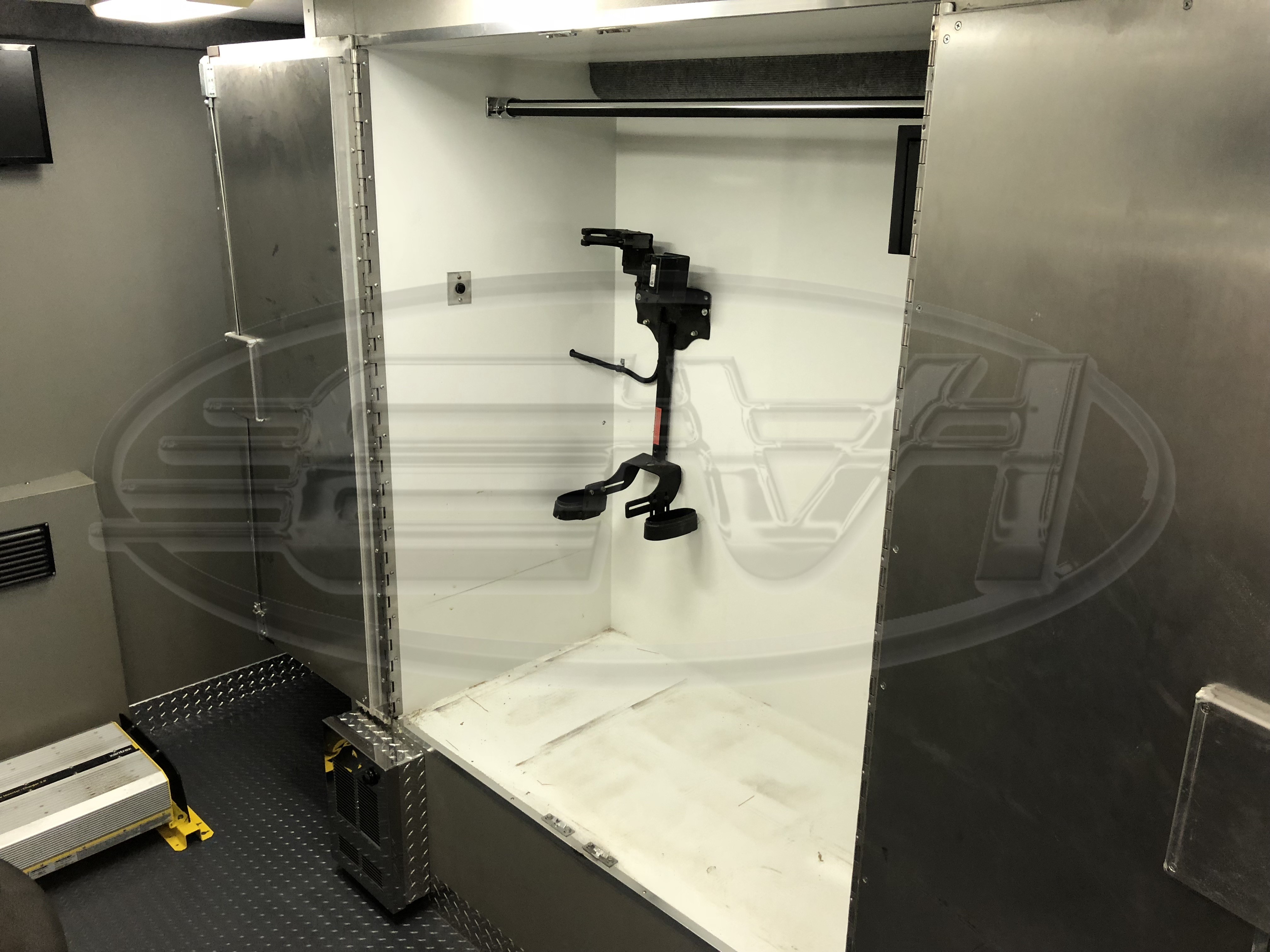 16-Ft. Walk-In DWI Mobile Processing