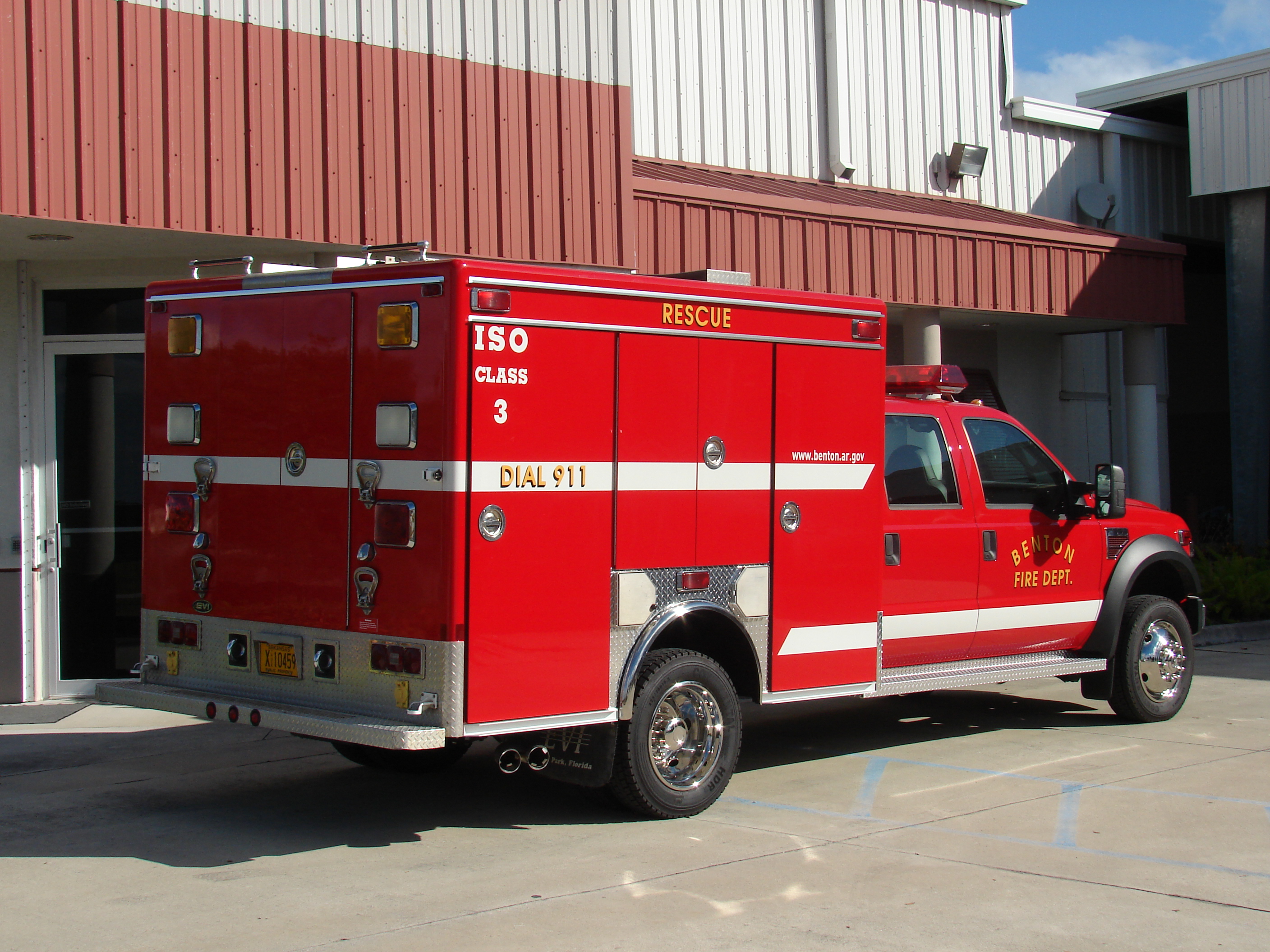 10-Ft. Non-Walk-In Rescue Truck