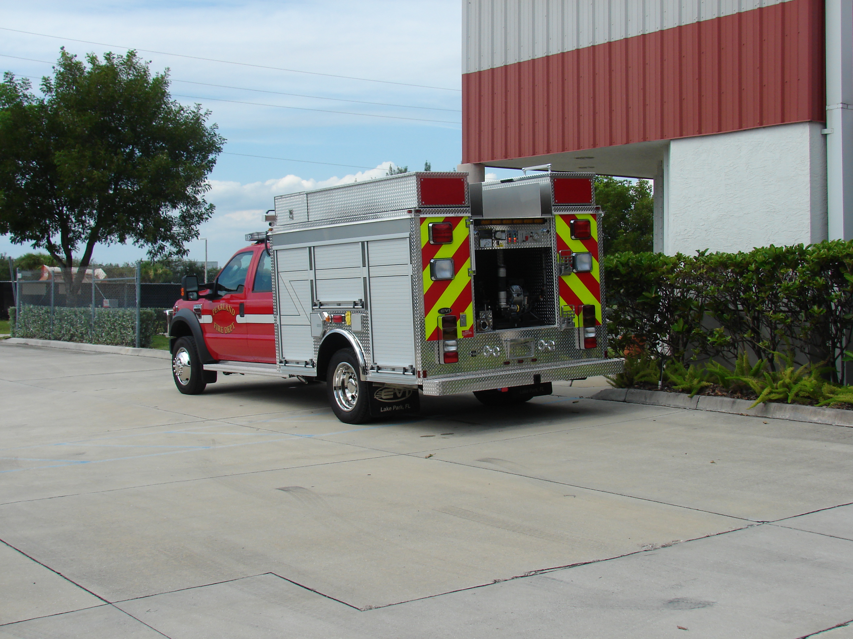 10-Ft. Non-Walk-In Quick Response