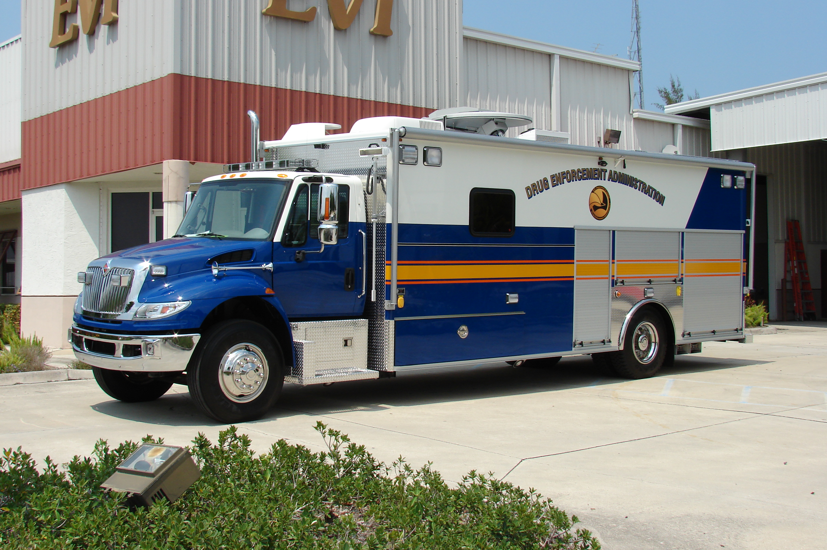 Lab Mobile Command Vehicle DEA EVI