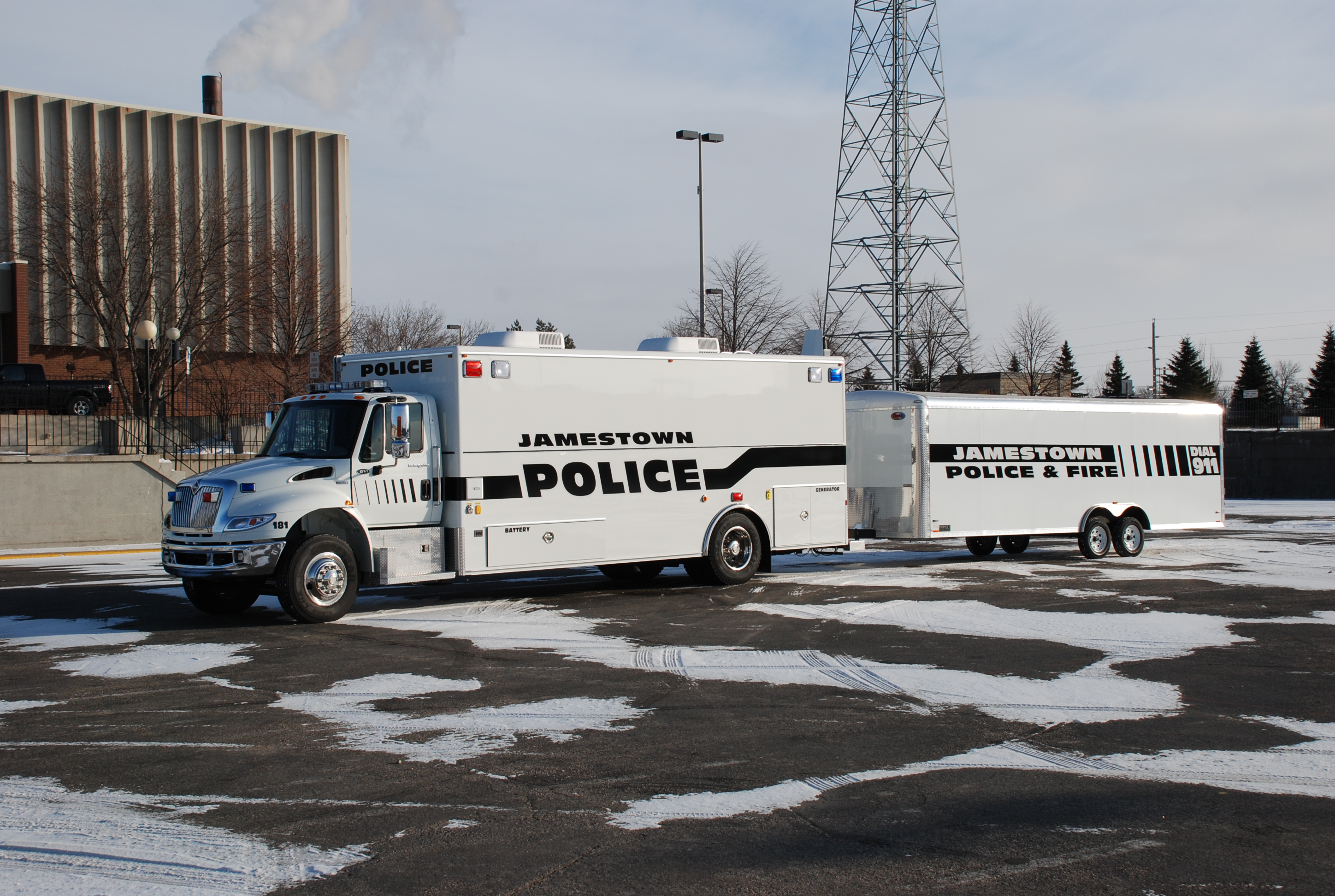 22-Ft Command Tactical/SWAT Vehicle