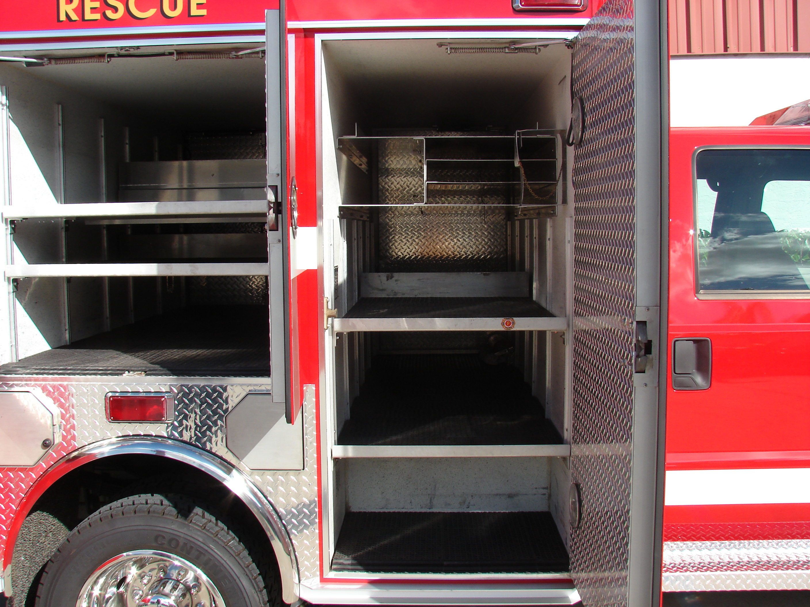 10-Ft. Non-Walk-In Rescue Truck