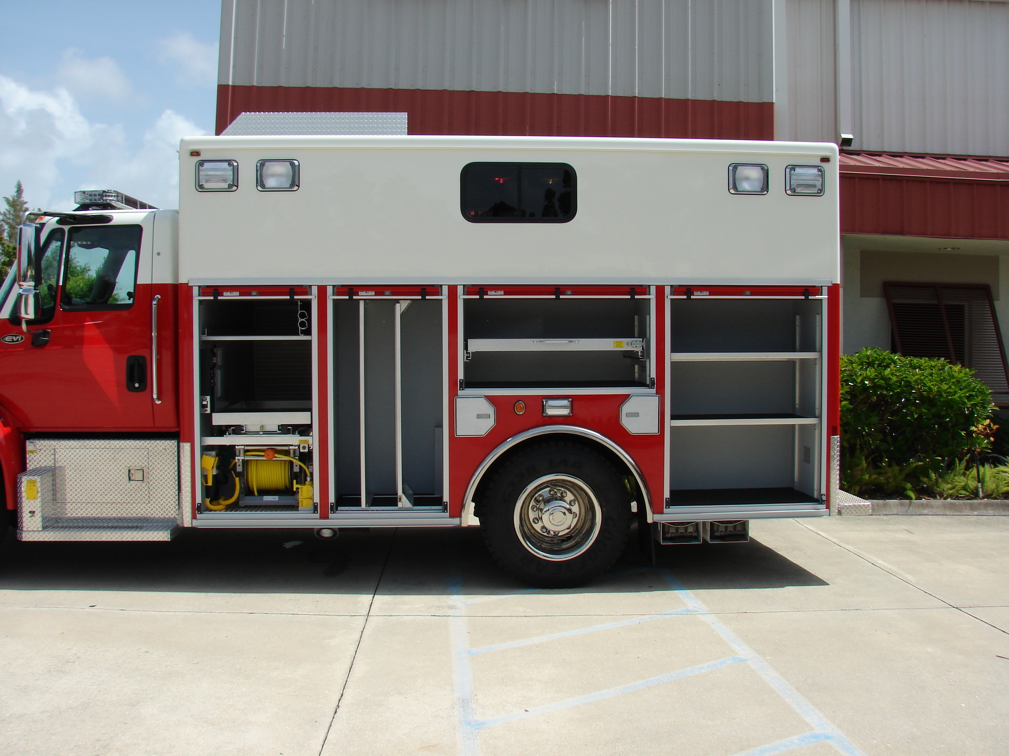 Walk-In Medium Rescue - Edge Hill Fire Comp. | EVI