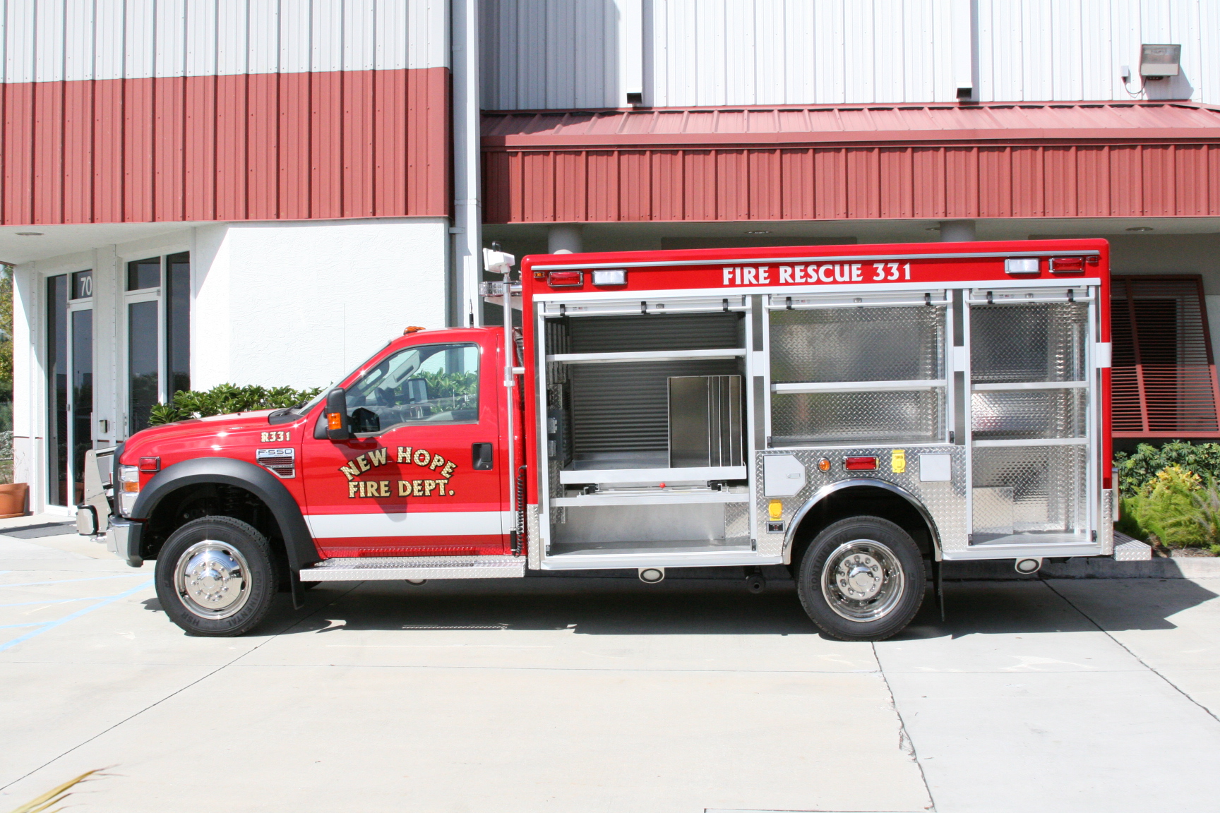 Light Rescues Apparatus New Hope Fire Dept. EVI