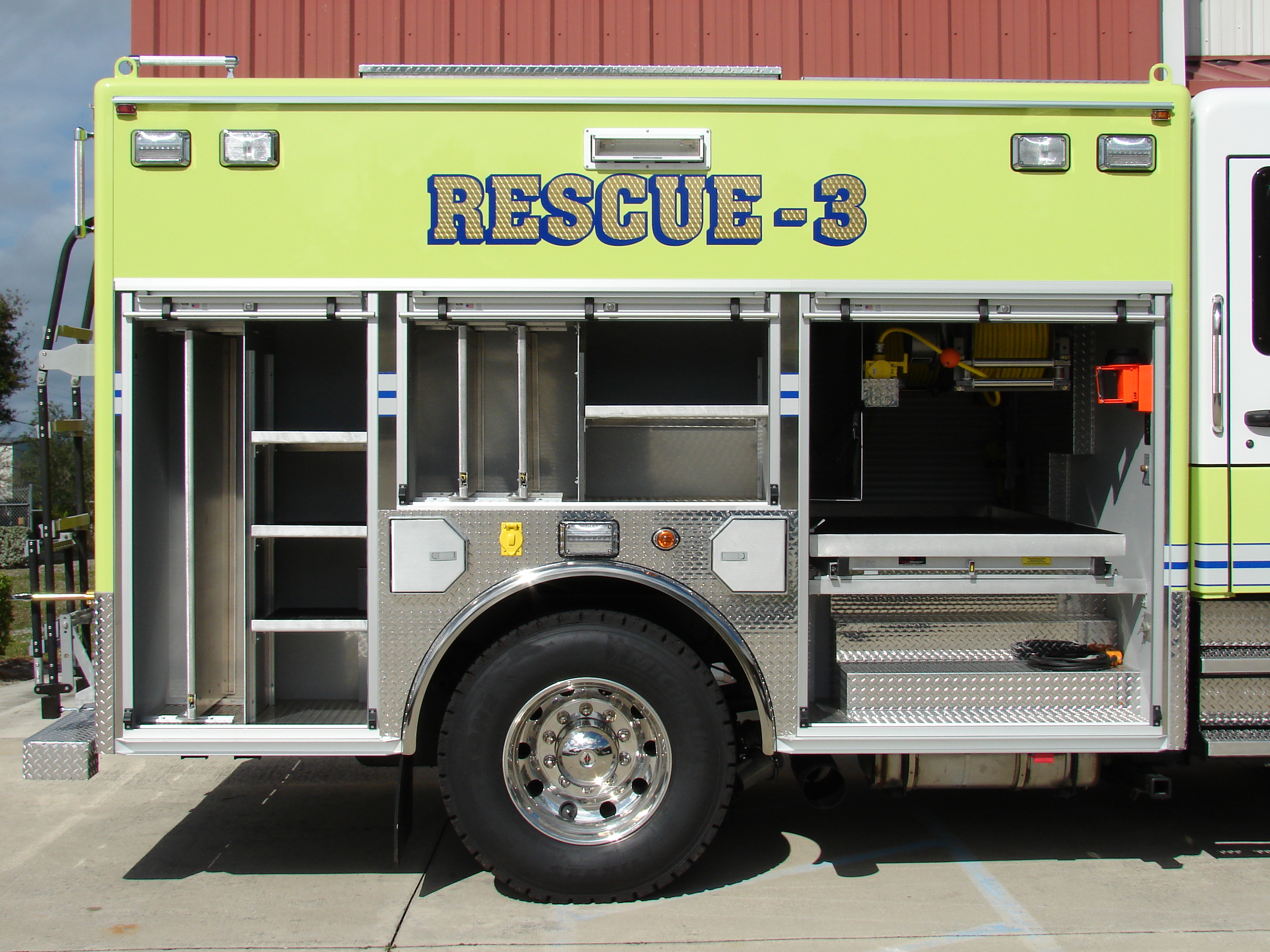 12-Ft. Non-Walk-In Rescue Truck