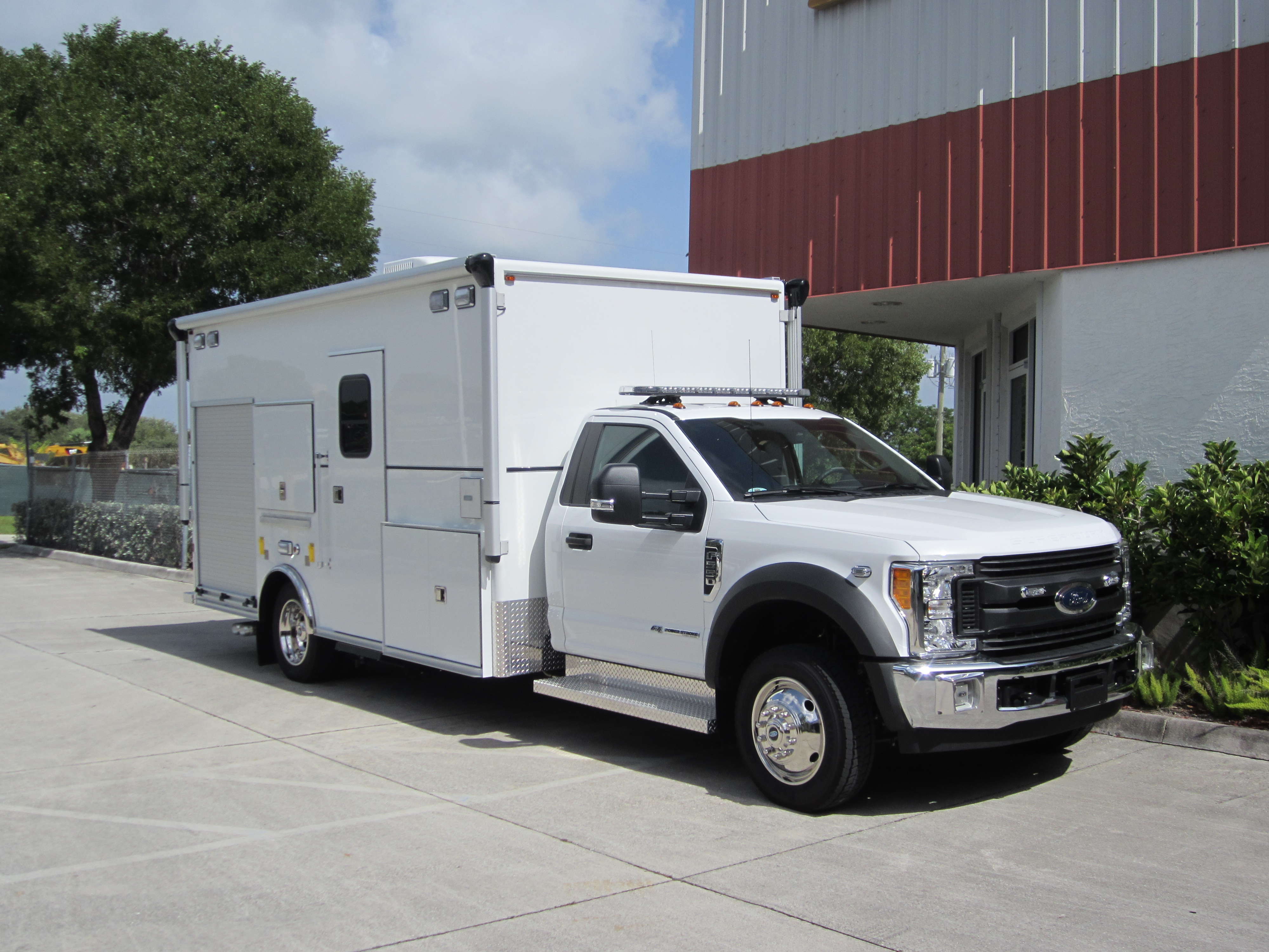 EVI 16 Foot Walk-In Bomb Unit