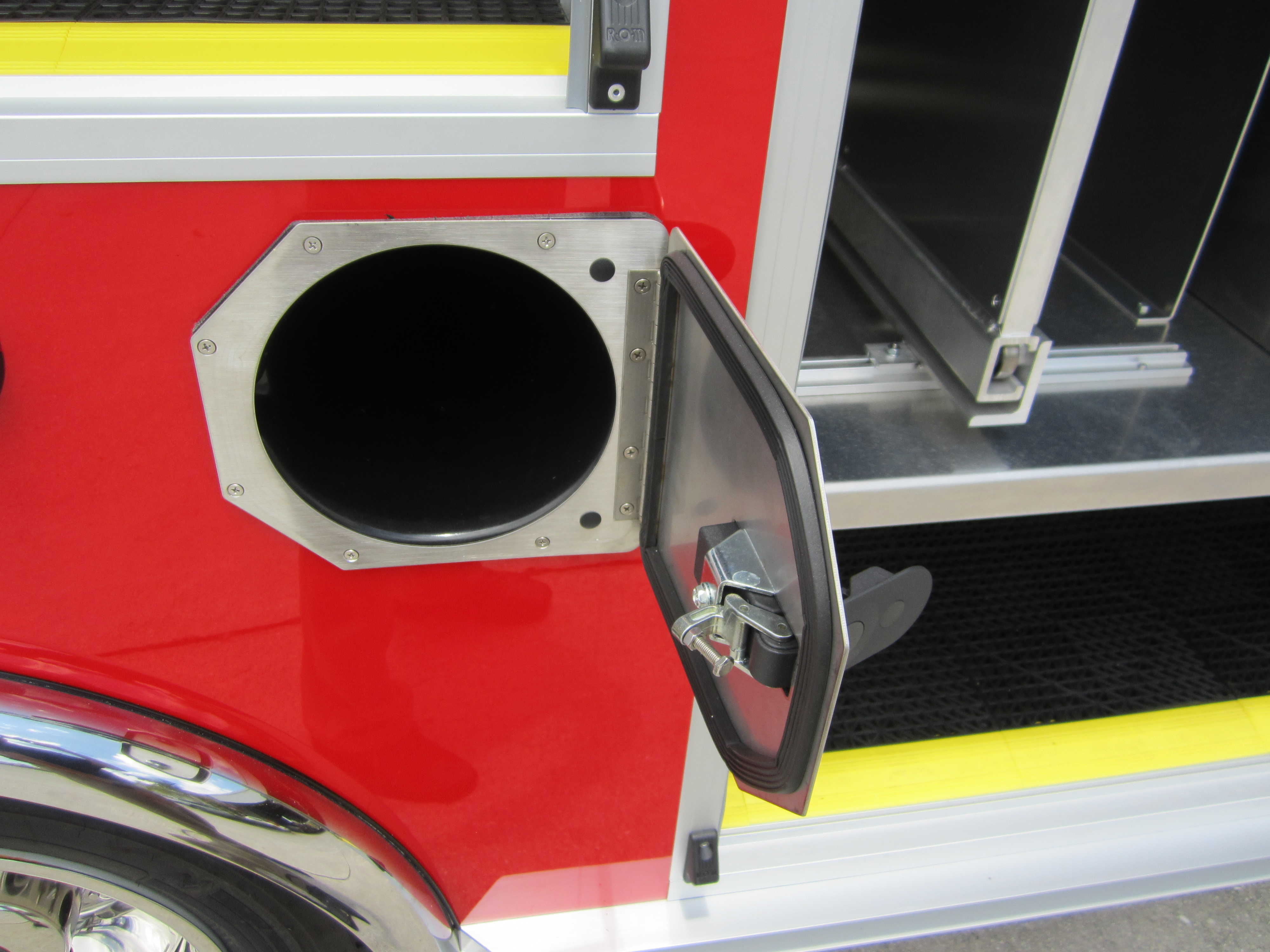 12-Ft. Non-Walk-In Light Duty Rescue