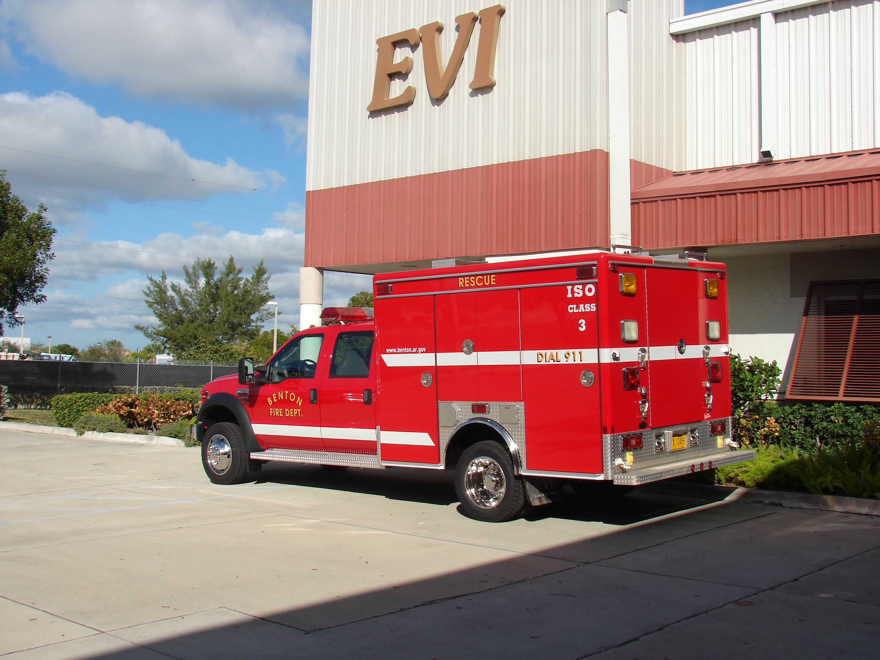10-Ft. Non-Walk-In Rescue Truck
