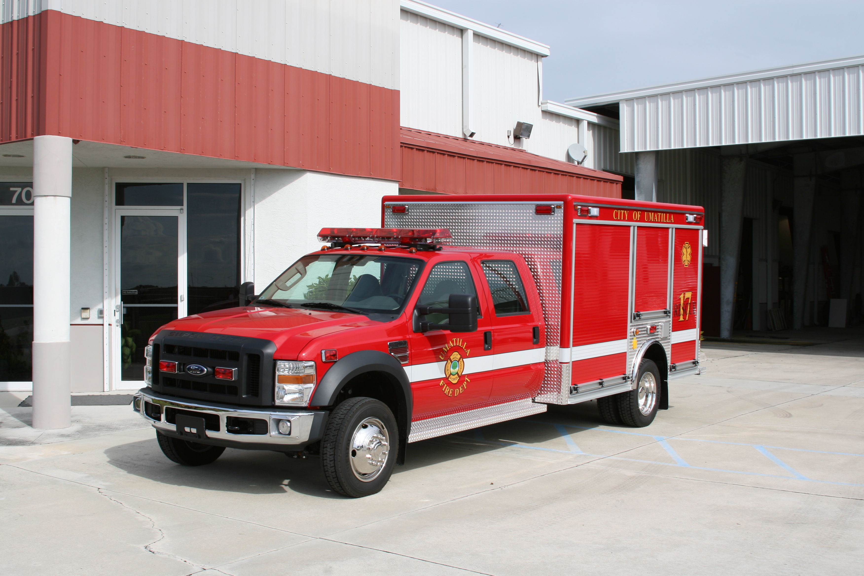 12-Ft. Non-Walk-In Rescue Truck