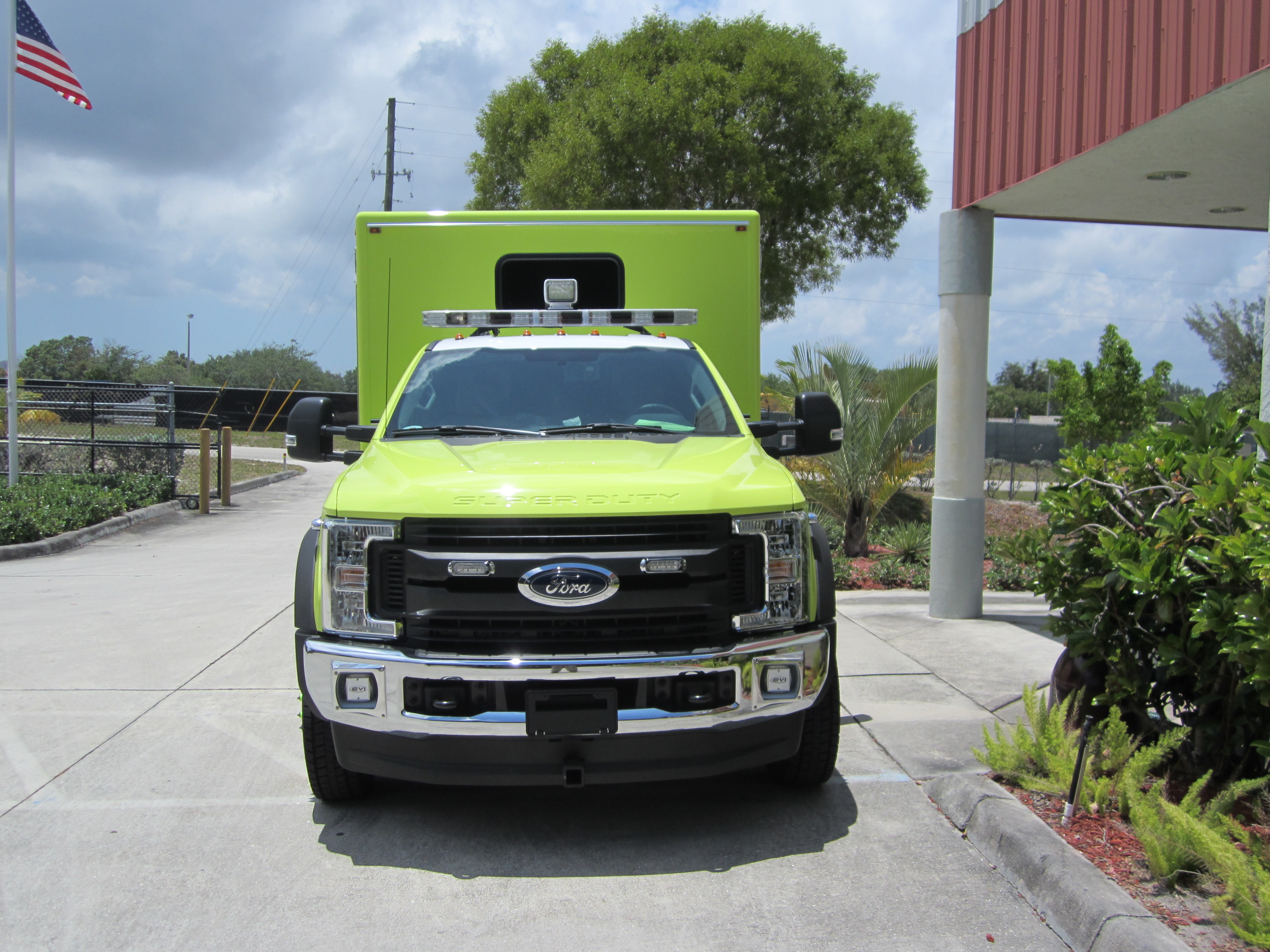 15-Ft. Non-Walk-In Rescue Truck