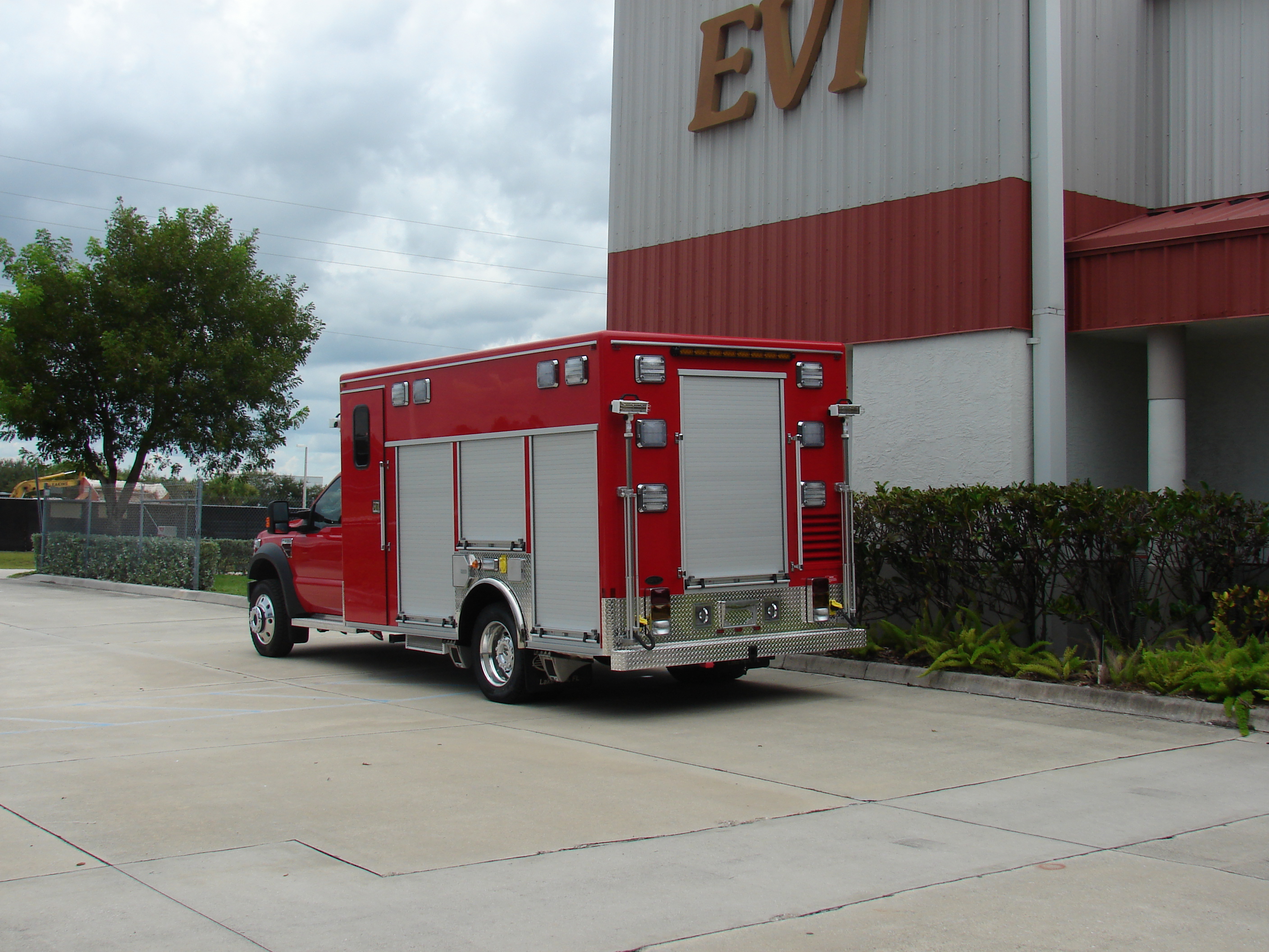 14-Ft. Crew Body Rescue Truck