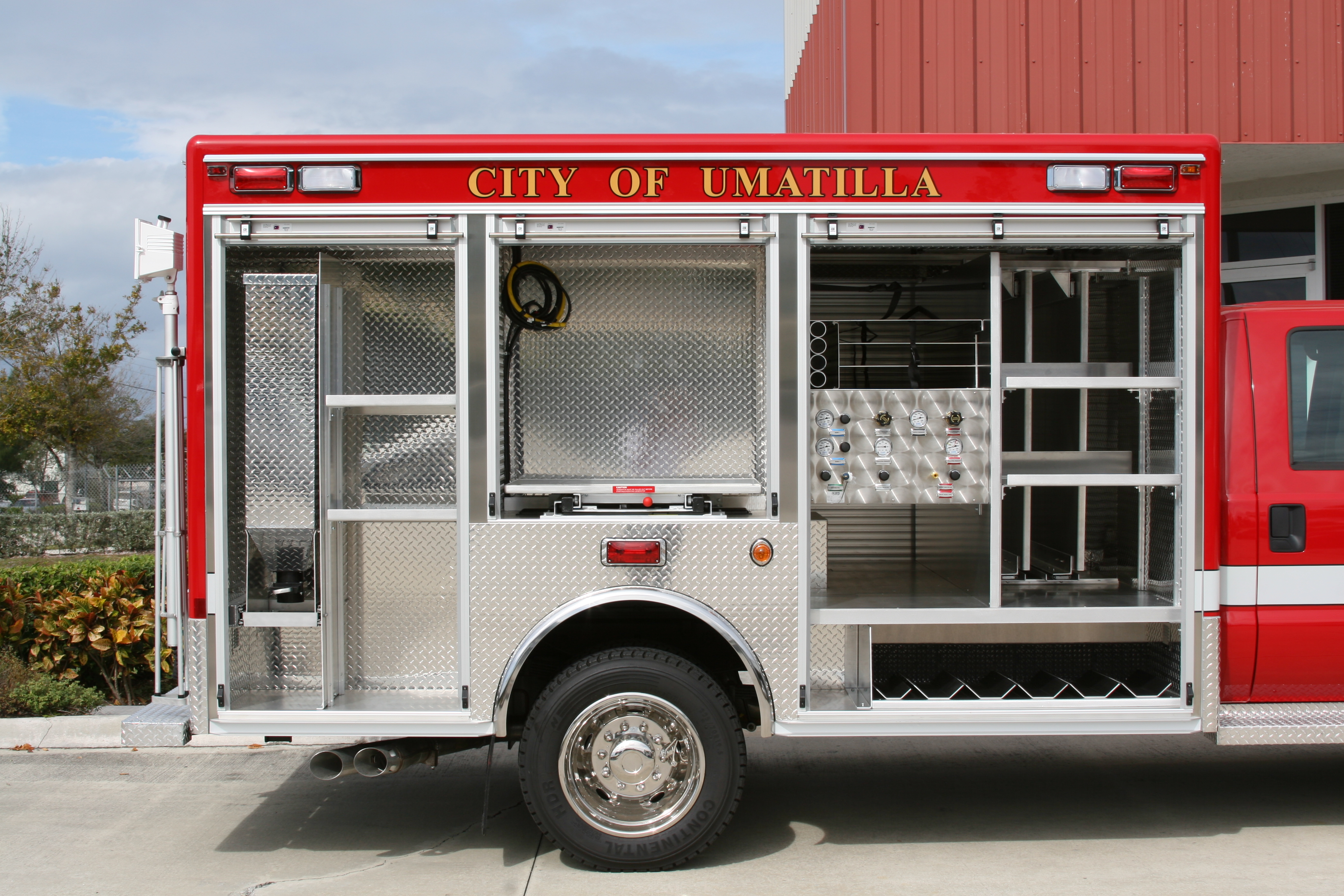 12-Ft. Non-Walk-In Rescue Truck