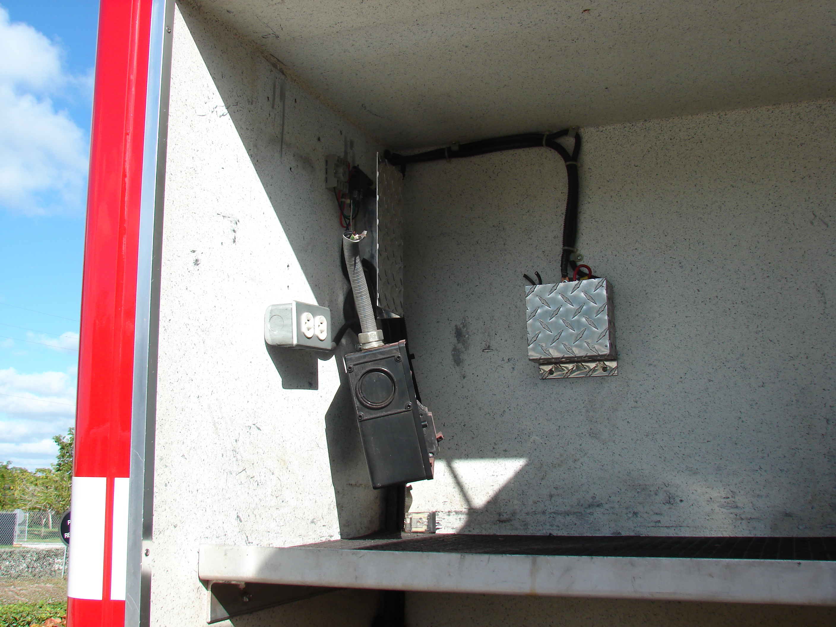 10-Ft. Non-Walk-In Rescue Truck