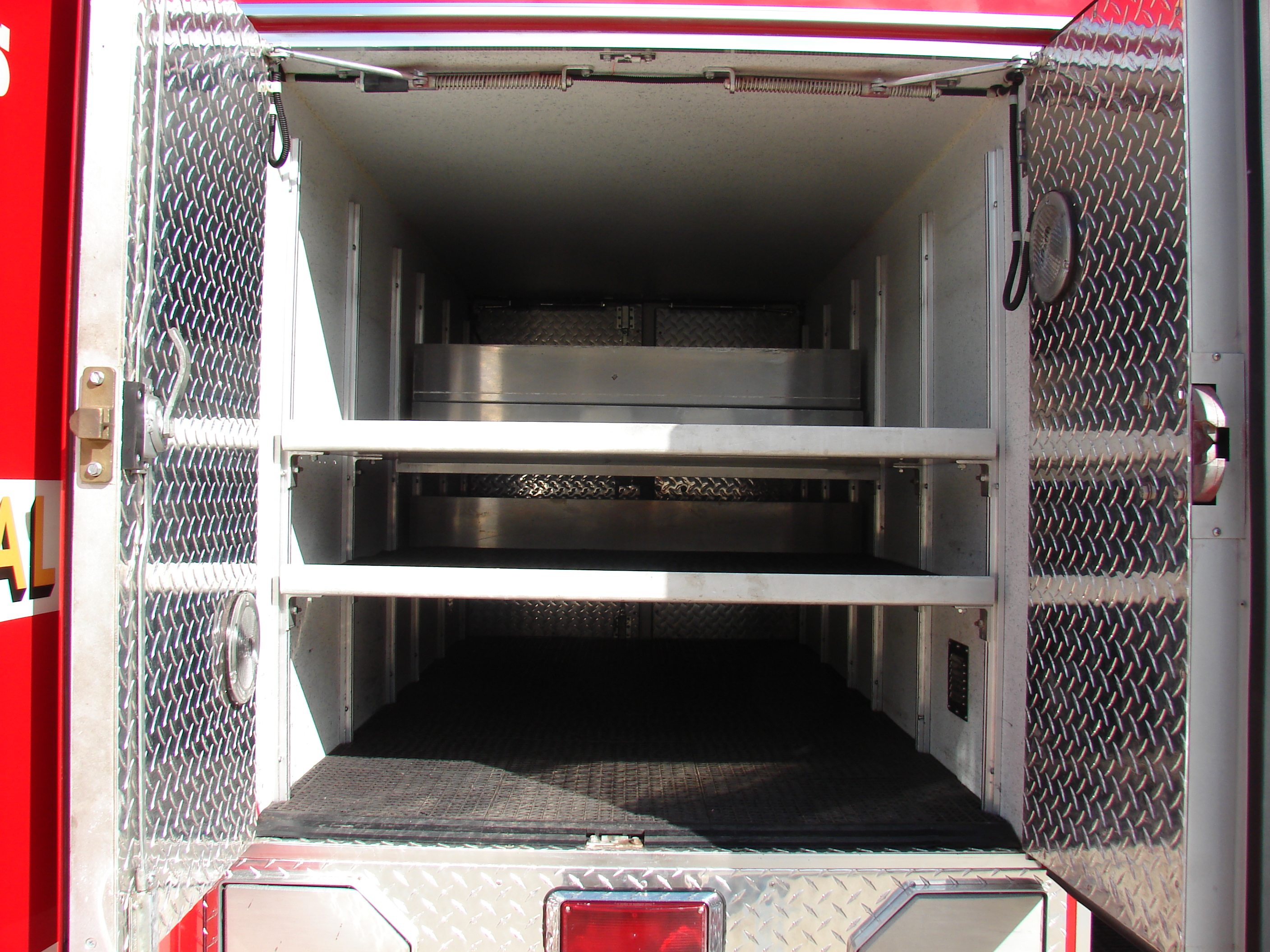 10-Ft. Non-Walk-In Rescue Truck