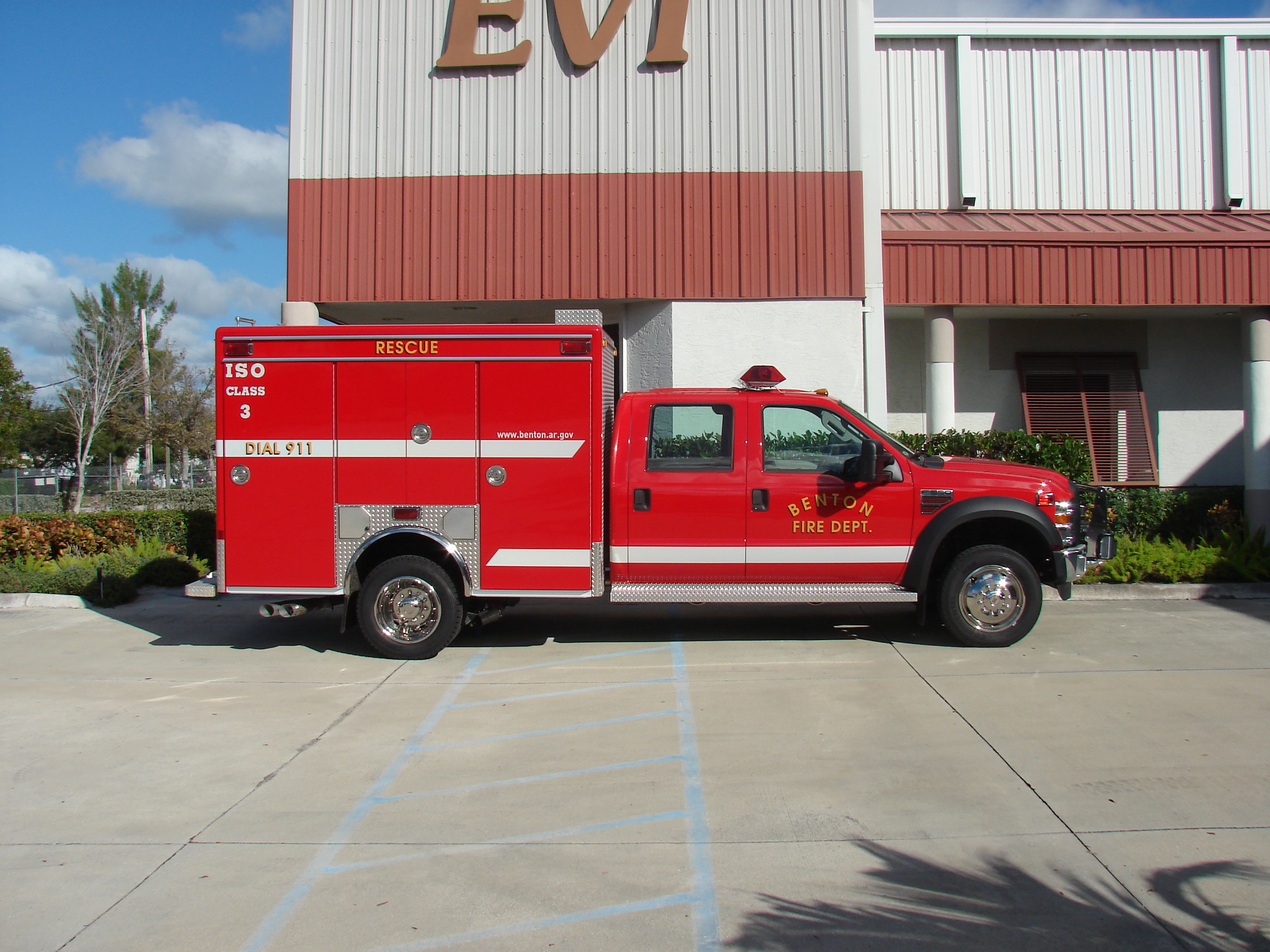 10-Ft. Non-Walk-In Rescue Truck