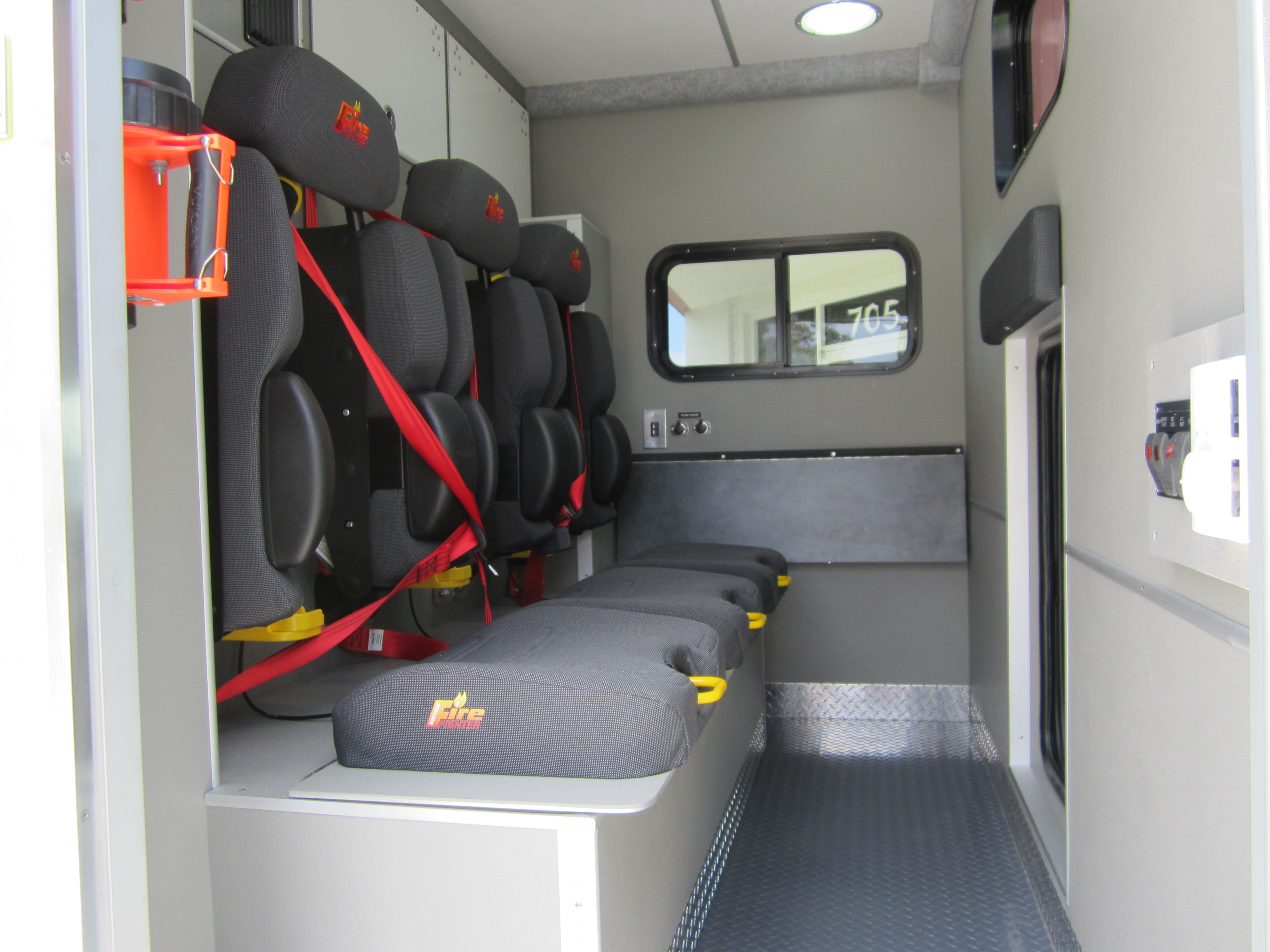 15-Ft. Non-Walk-In Rescue Truck