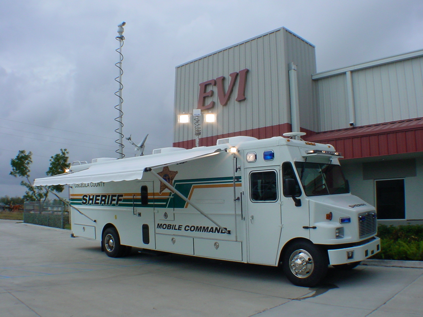 EVI custom Mobile Command Stepvan