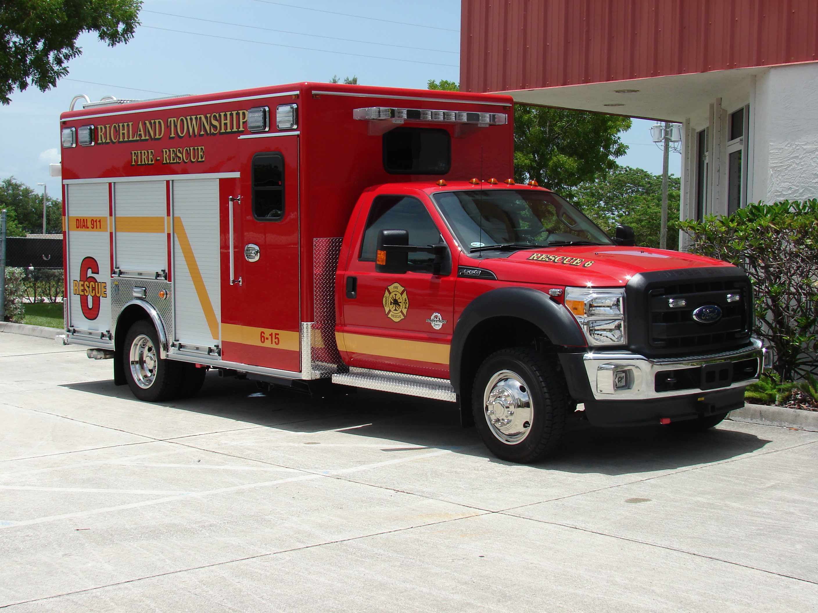 14-Ft. Crew Body Rescue Vehicle