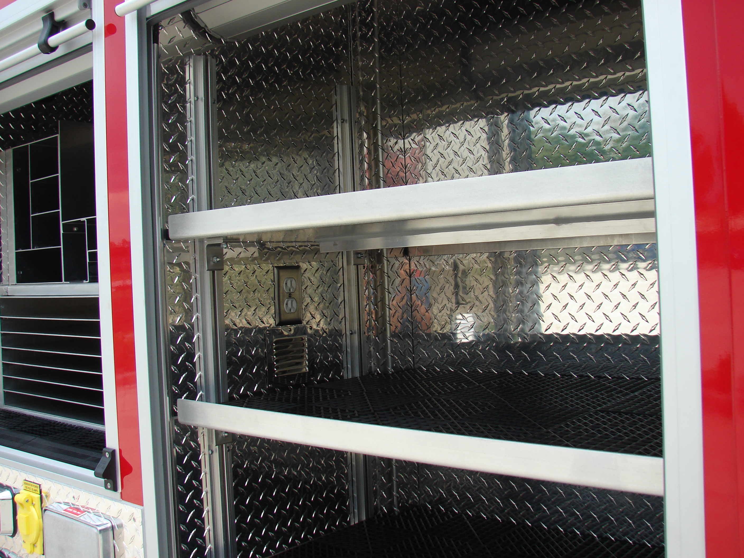 14-Ft. Crew Body Rescue Truck