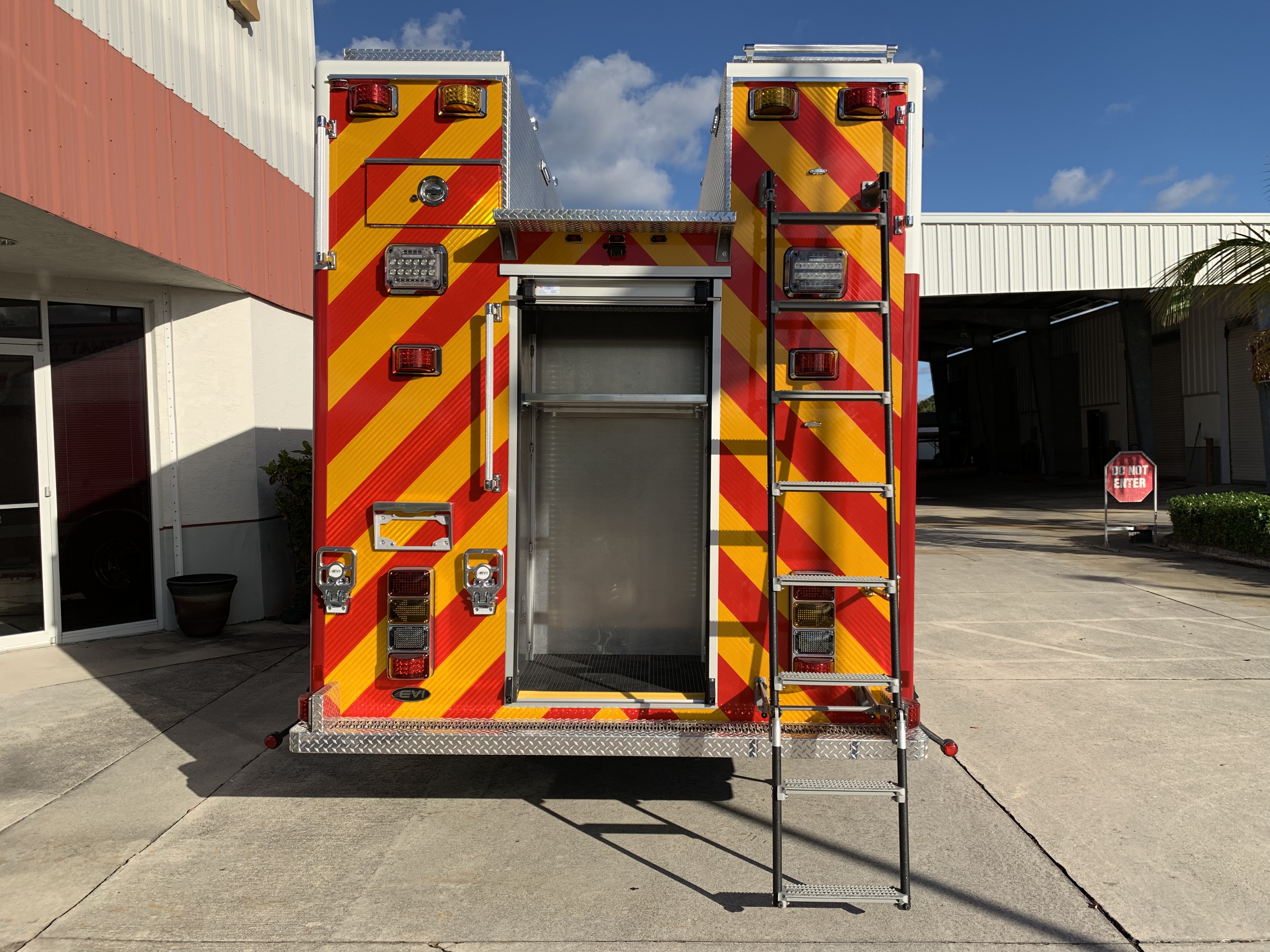 24-Ft. Hazmat Response Unit