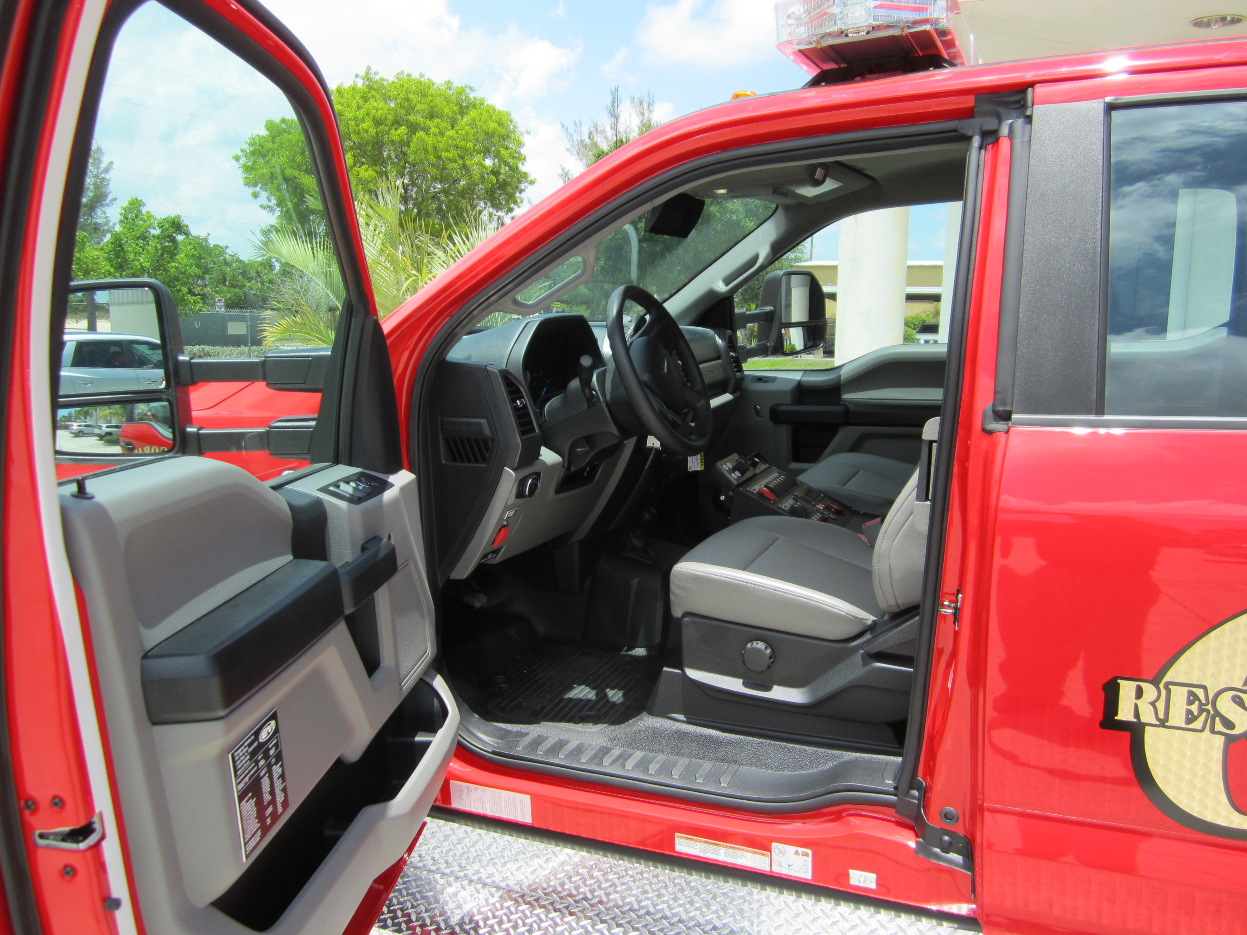 12-Ft. Non-Walk-In Light Duty Rescue