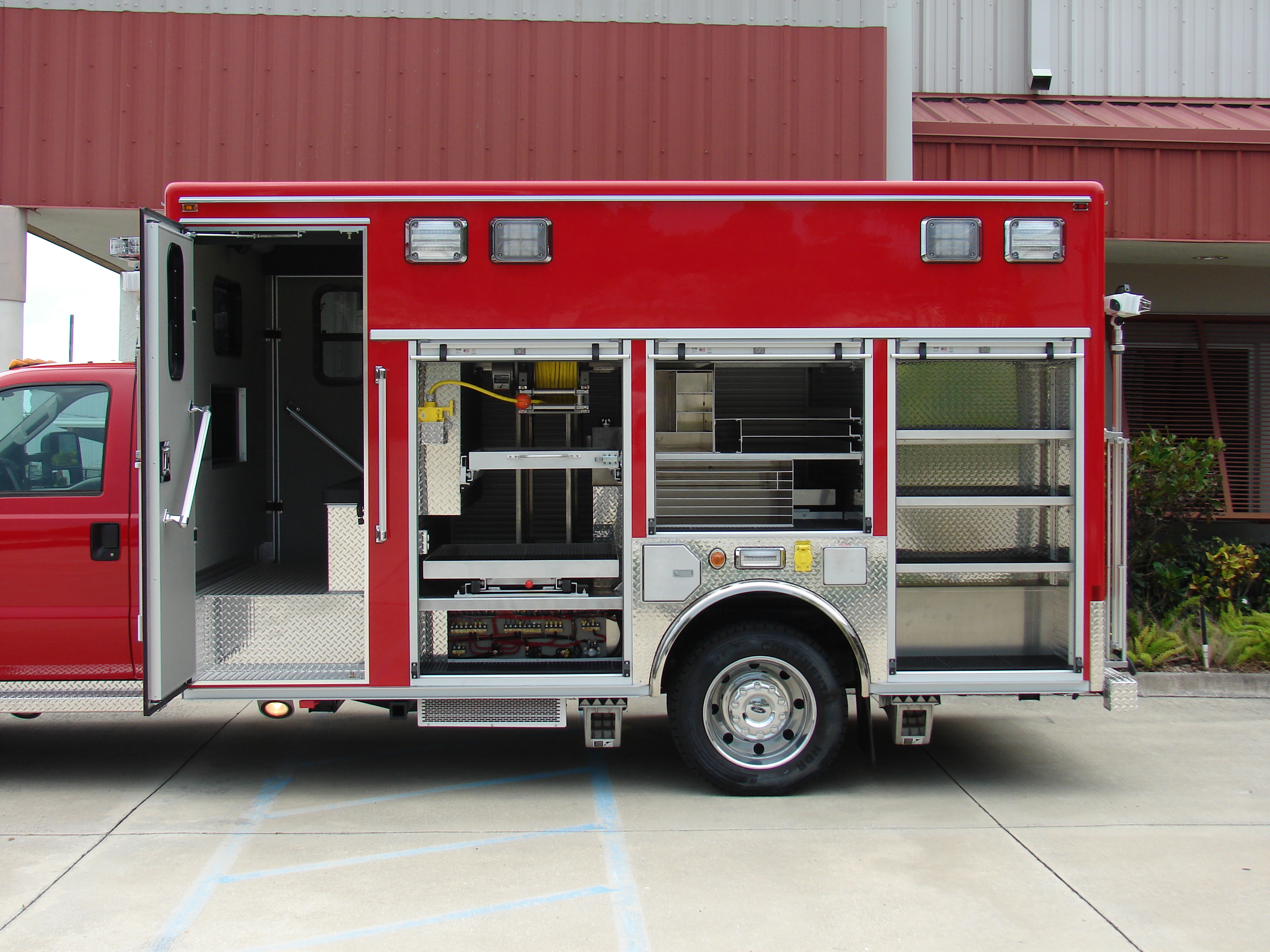 14-Ft. Crew Body Rescue Truck