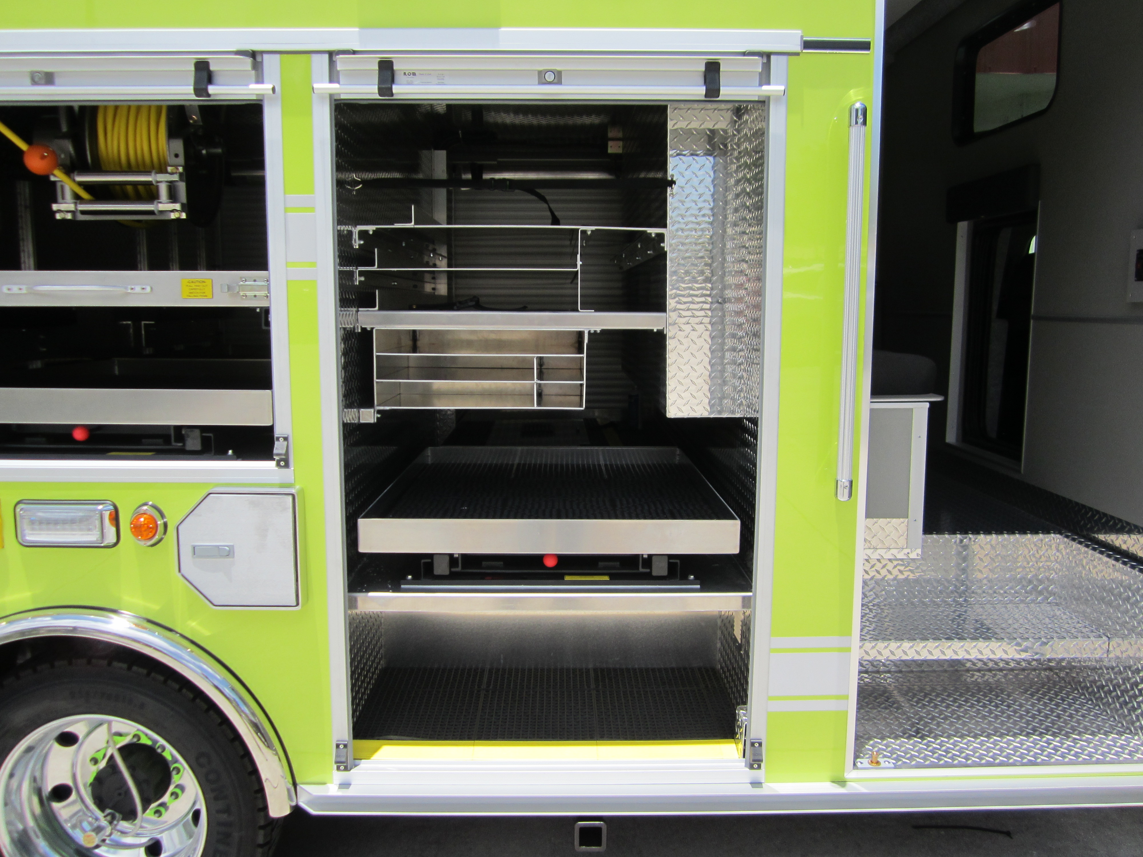 15-Ft. Non-Walk-In Rescue Truck