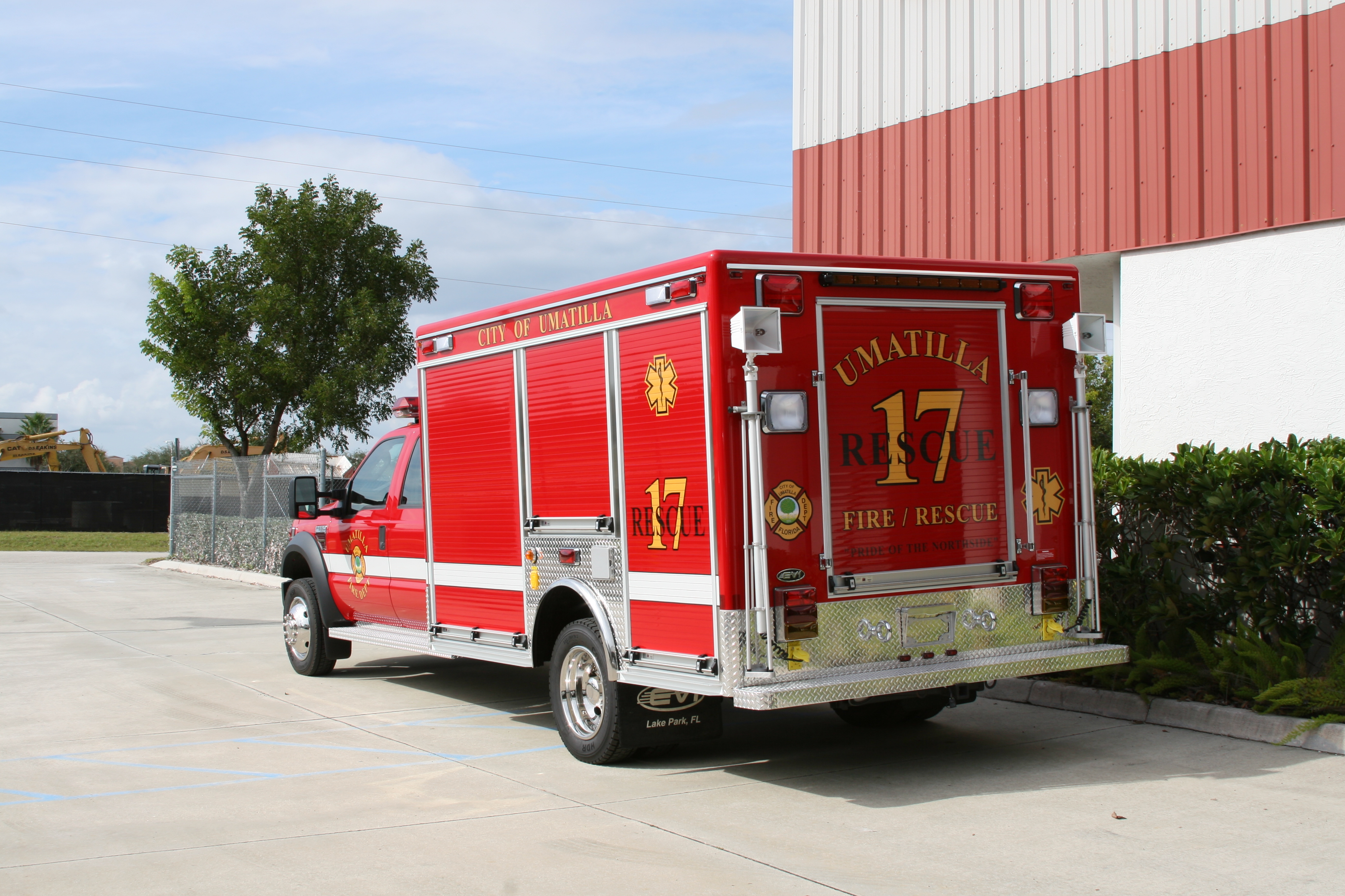 12-Ft. Non-Walk-In Rescue Truck