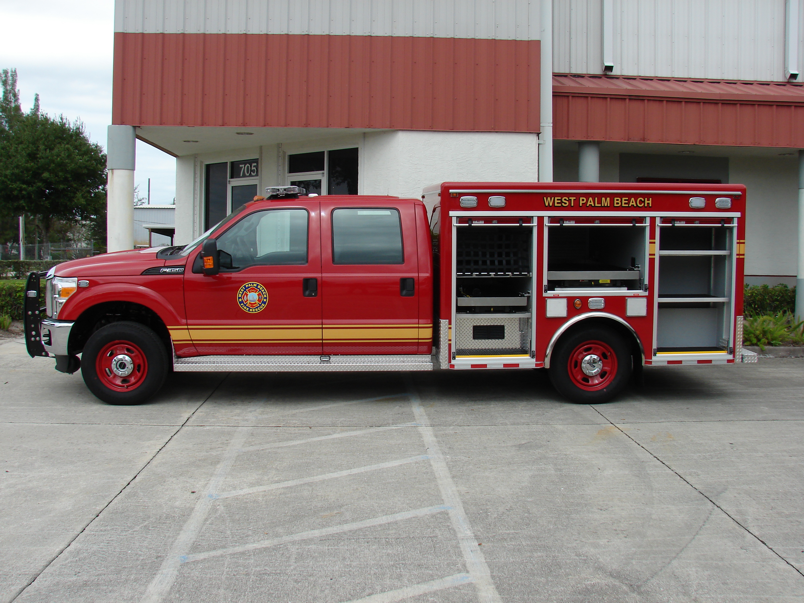 10-Ft. Non-Walk-In Support Vehicle