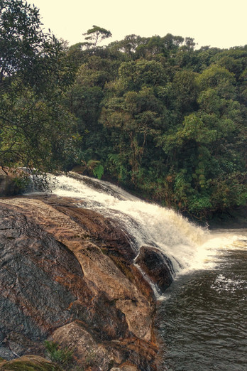 Conhecendo a Cachoeira da Pedra Furada e a Cachoeira Light na Serra do Mar - SP