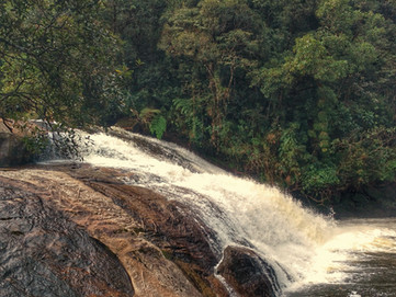 Conhecendo a Cachoeira da Pedra Furada e a Cachoeira Light na Serra do Mar - SP