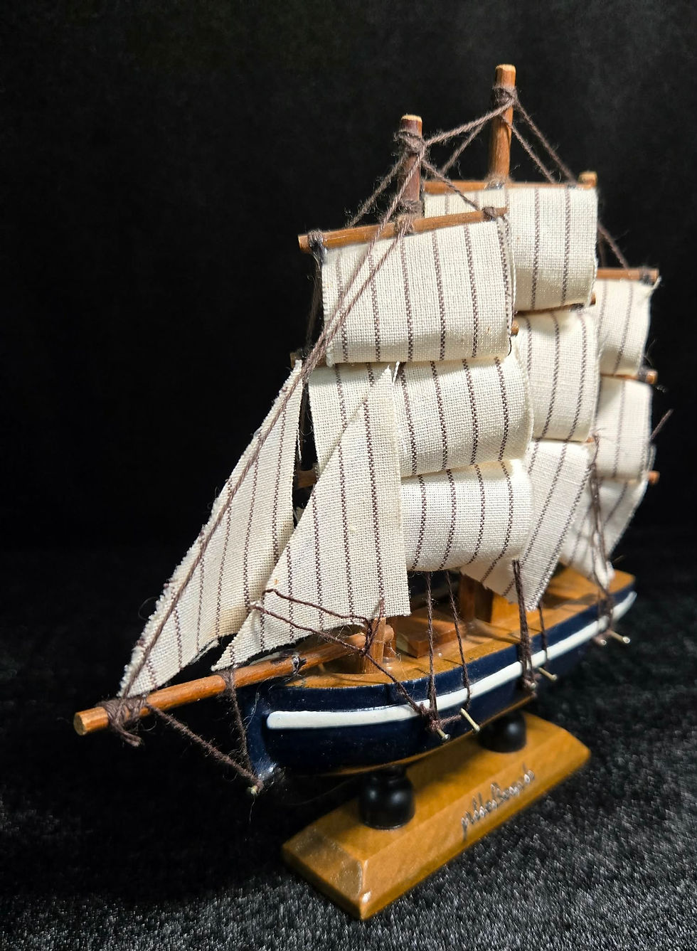 Miniatura: Wooden Handmade Ship, Size: 6.25" Tall x 6" L x 1.5" Wide