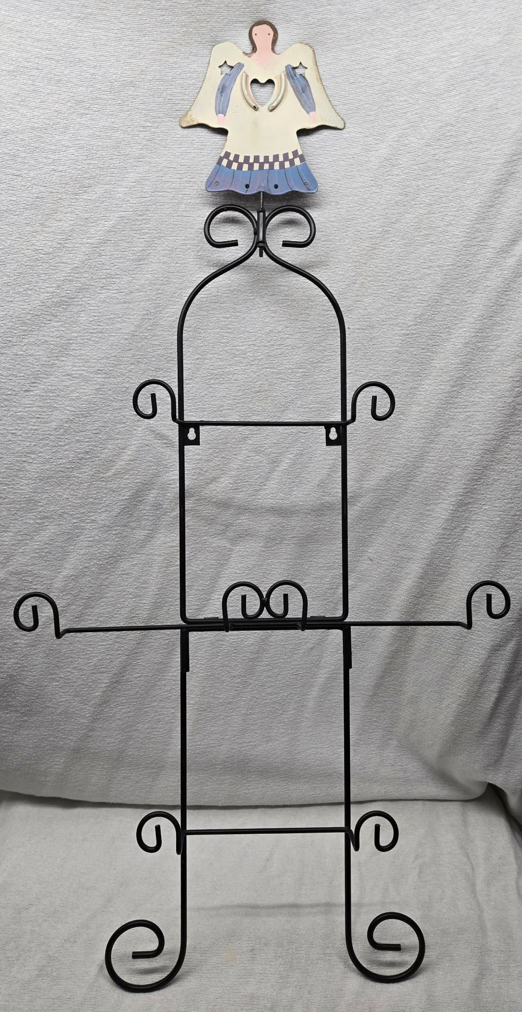 2 Piece Vertical Metal Racks w/ Angel Decorative Piece At Top