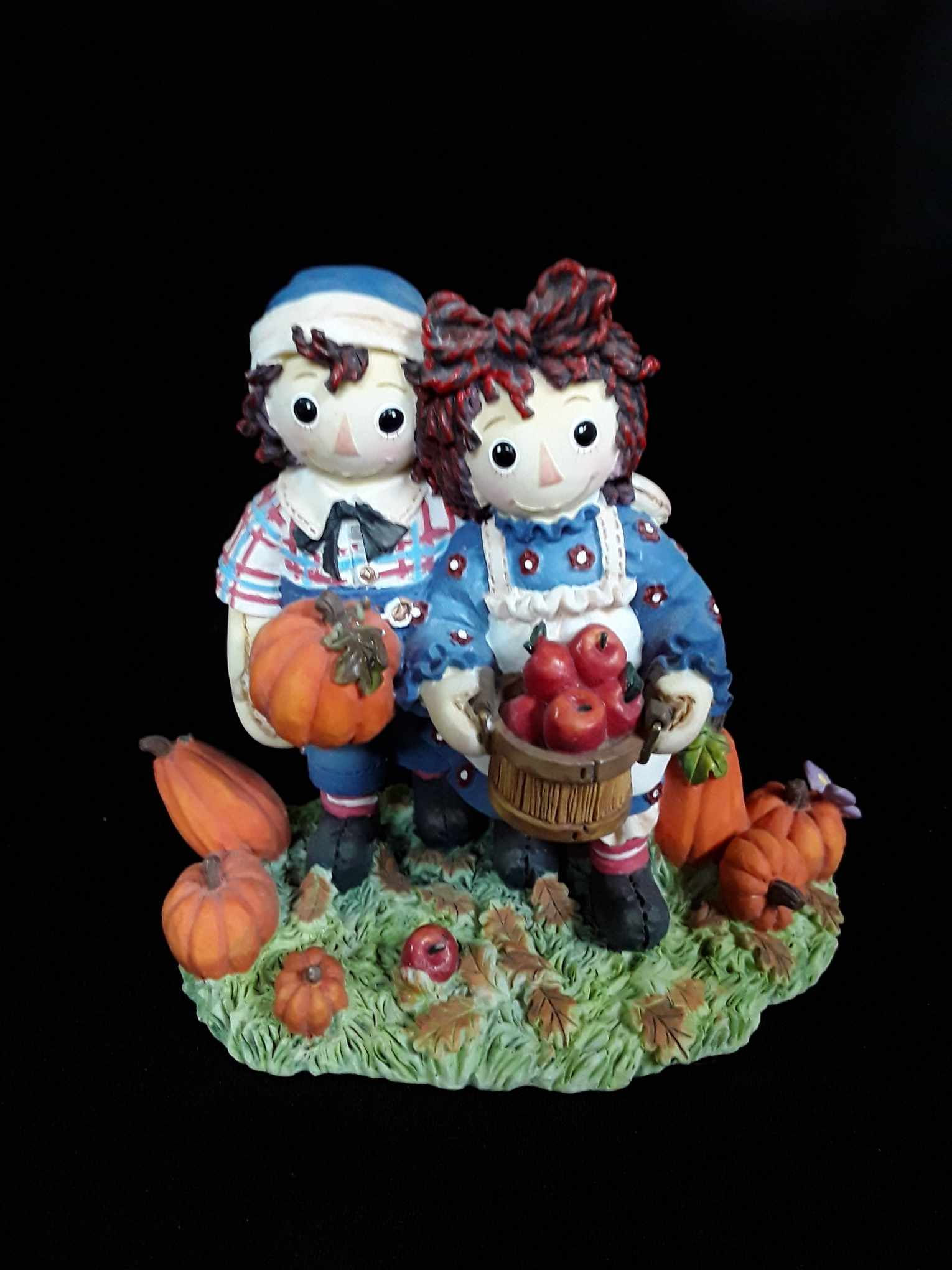 Raggedy Ann and Andy "Harvest Friendship, Gather Love"