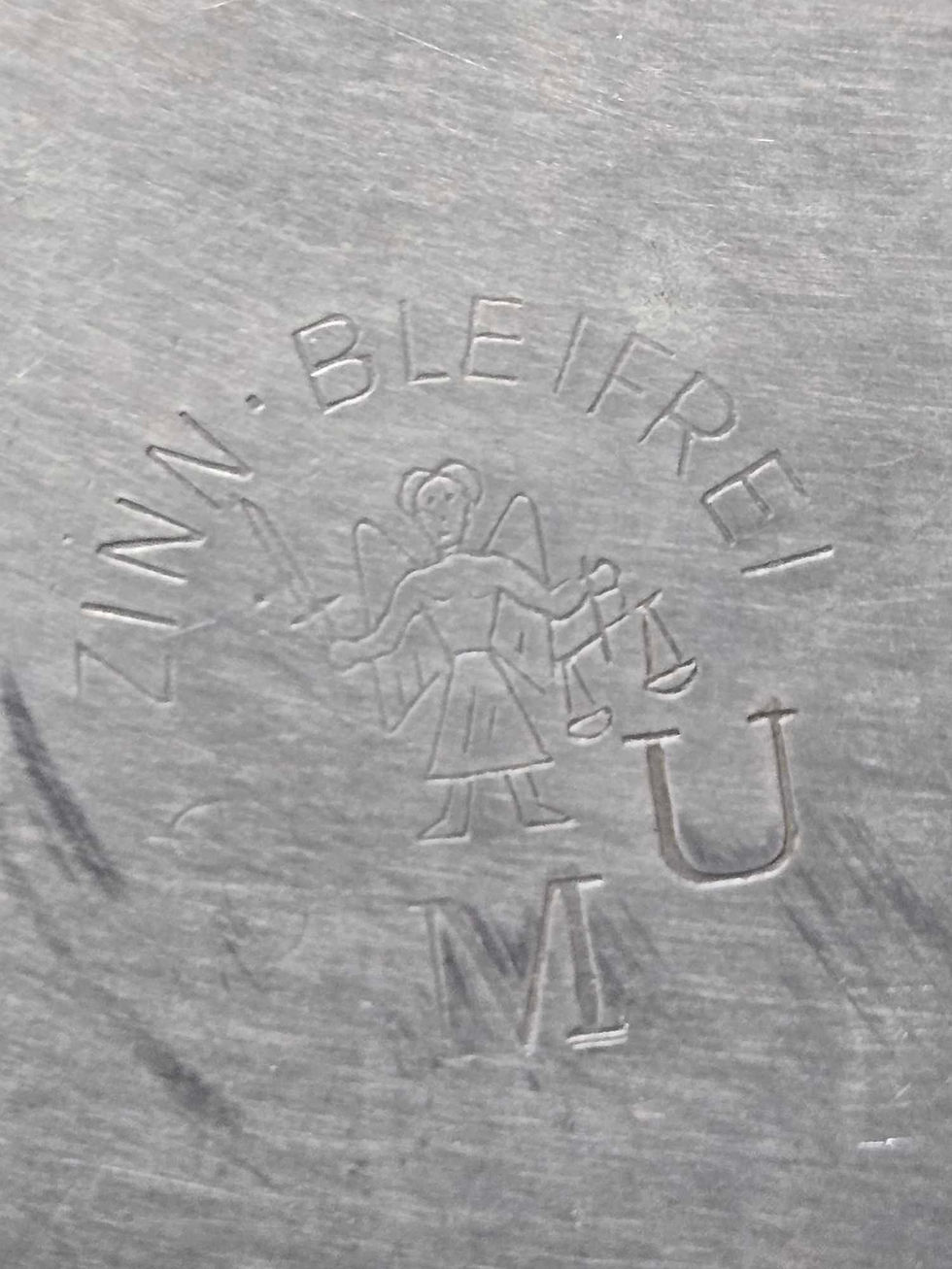 Thumbnail: Zinn Bleifrei Hanging Metal Plate,  1 Stamp, No Design