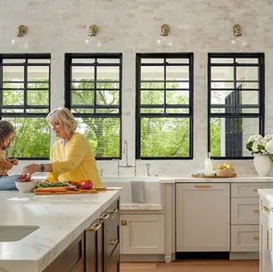 Why Open-Concept Kitchens Stay So Popular?