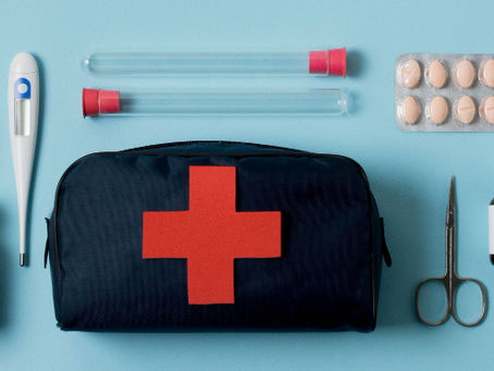 Primo Soccorso Estivo: Come Trattare Piccole Ferite e Punture di Insetti