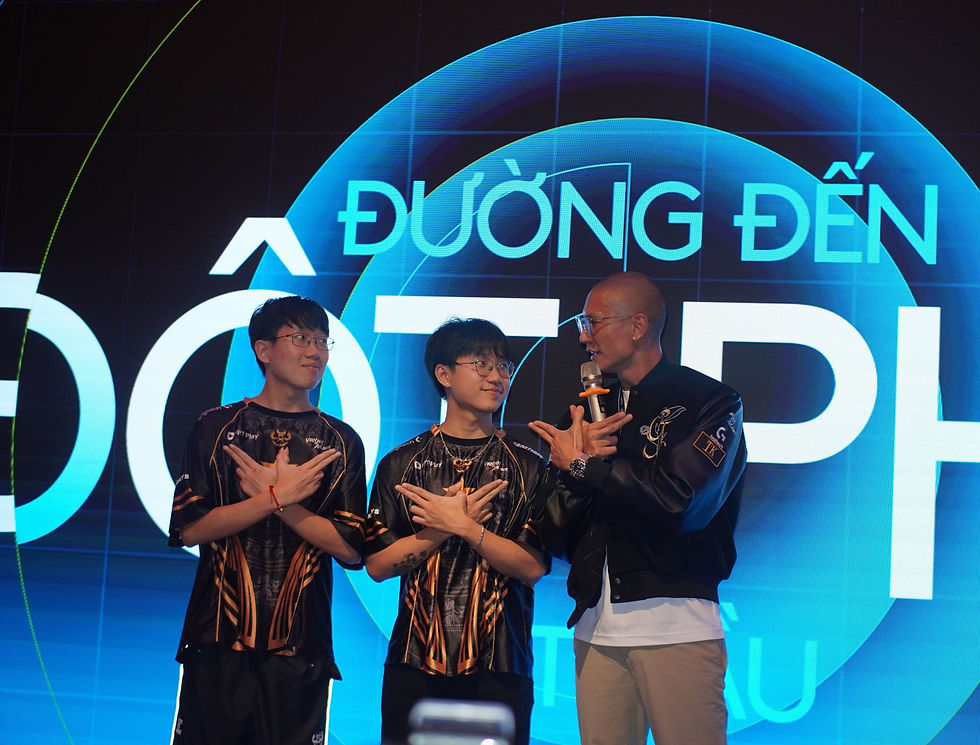 Sự xuất hiện của hai tuyển thủ PRO của game Liên Minh Huyền Thoại - Kiaya và Taki, vừa trở về từ Asian Games đã diễn ra đầy thú vị
