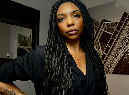 Facetune_21-09-2025-23-00-47.JPEG