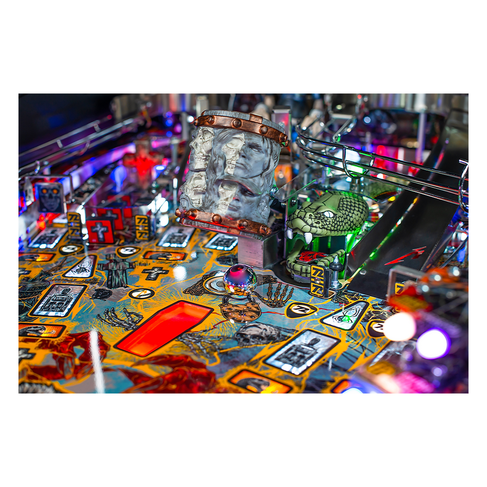Thumbnail: Metallica Remastered playfield close up