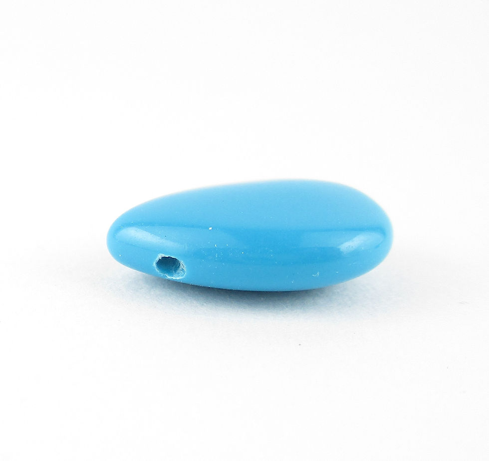 サムネイル： 約12mm*16mmのしずく型のターコイズ(練)(ぼぼ屋の素材)BZ007