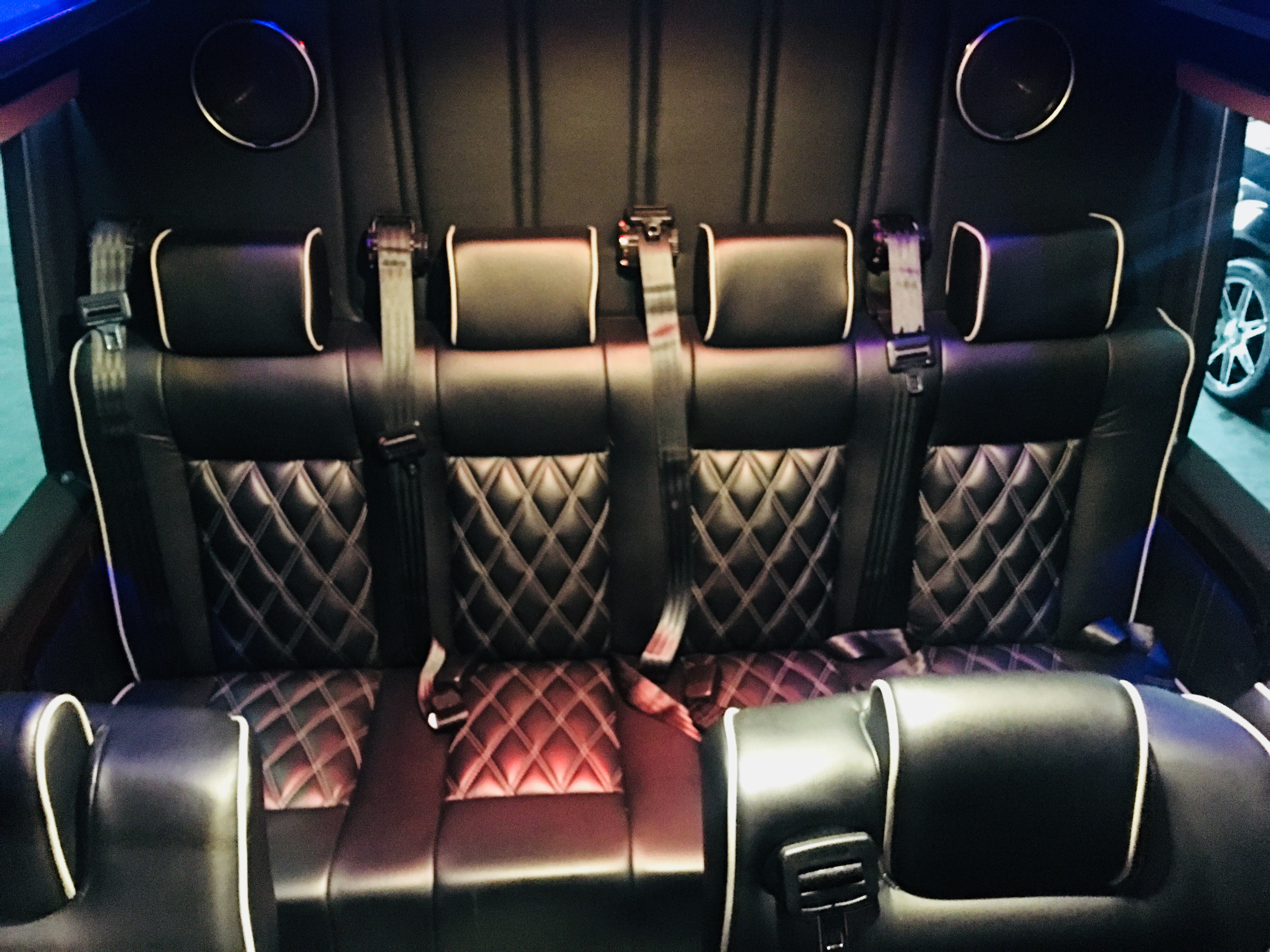 AventuraRide Executive Sprinter