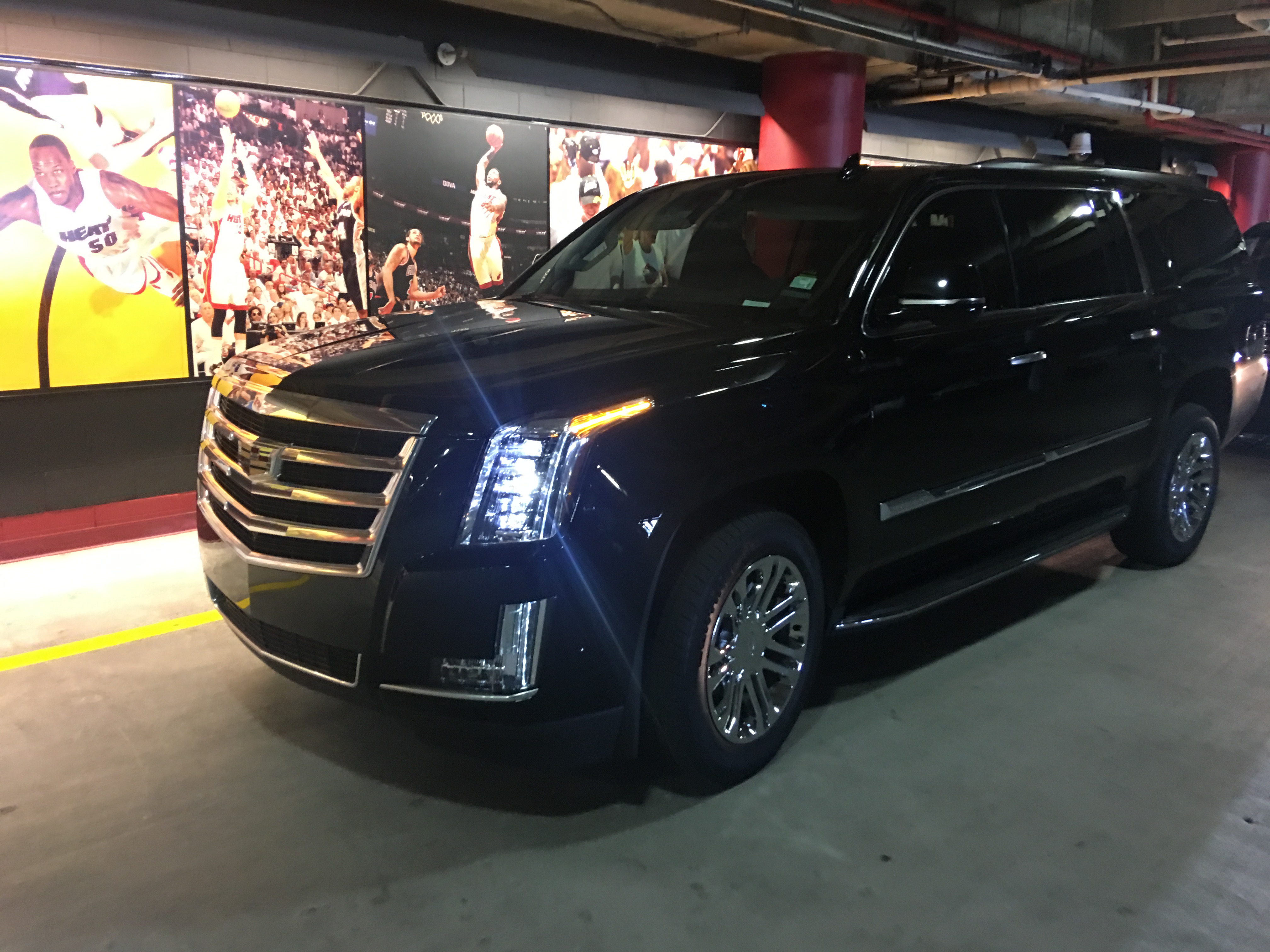 Aventura Limo Cadillac Escalade ESV