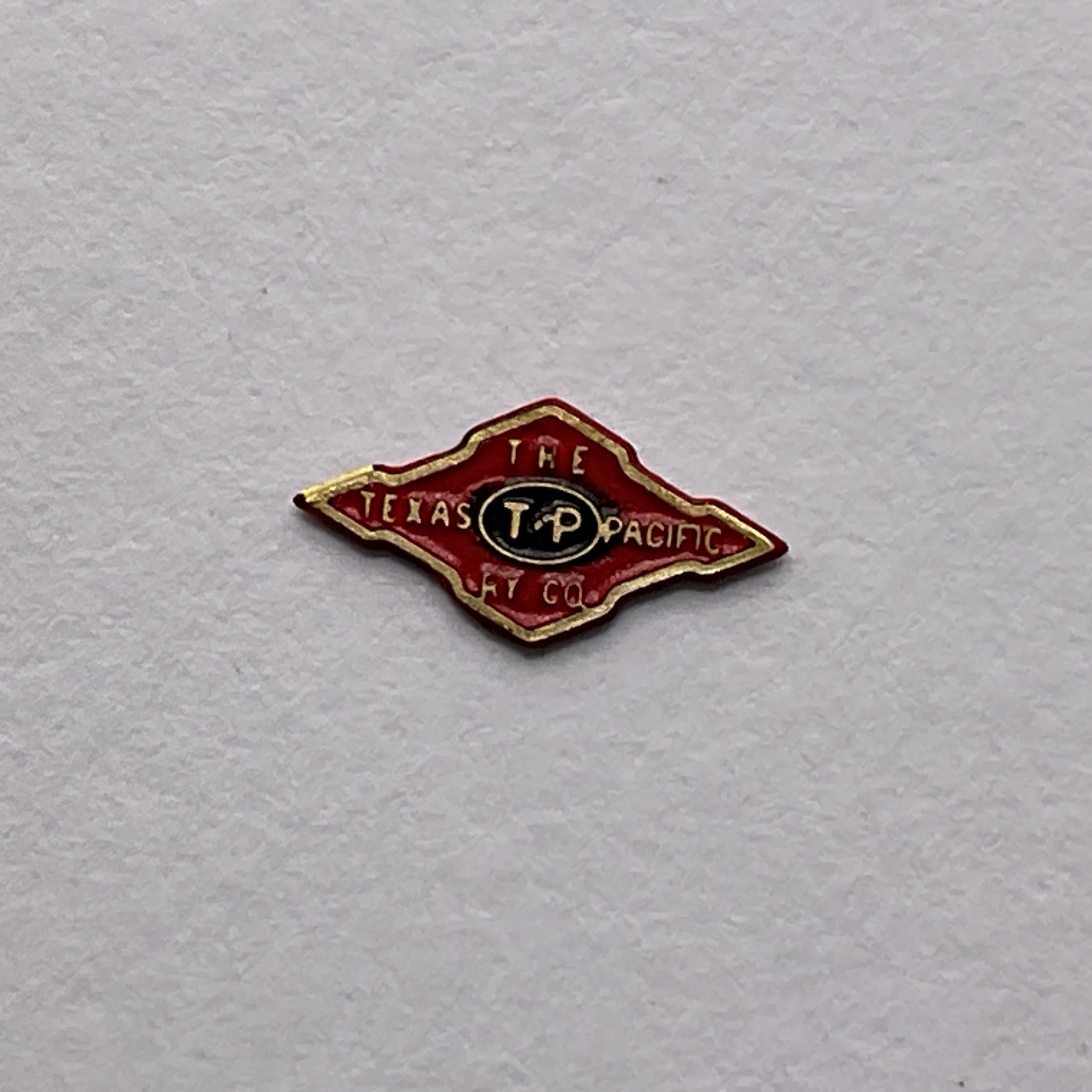 T & P Herald, Red Center, Small