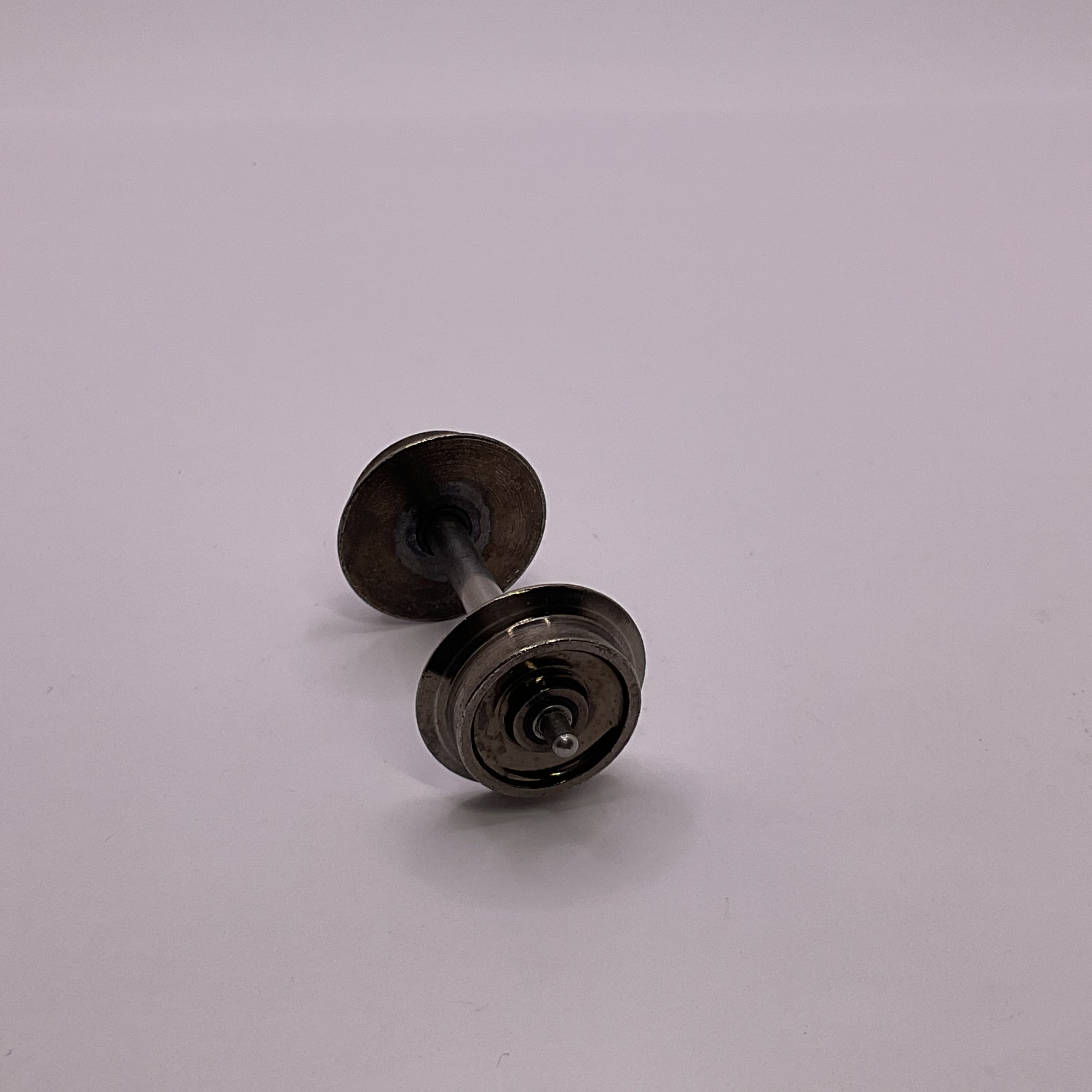 AM-2 Tender Wheel & Axle Set, 3 Rail