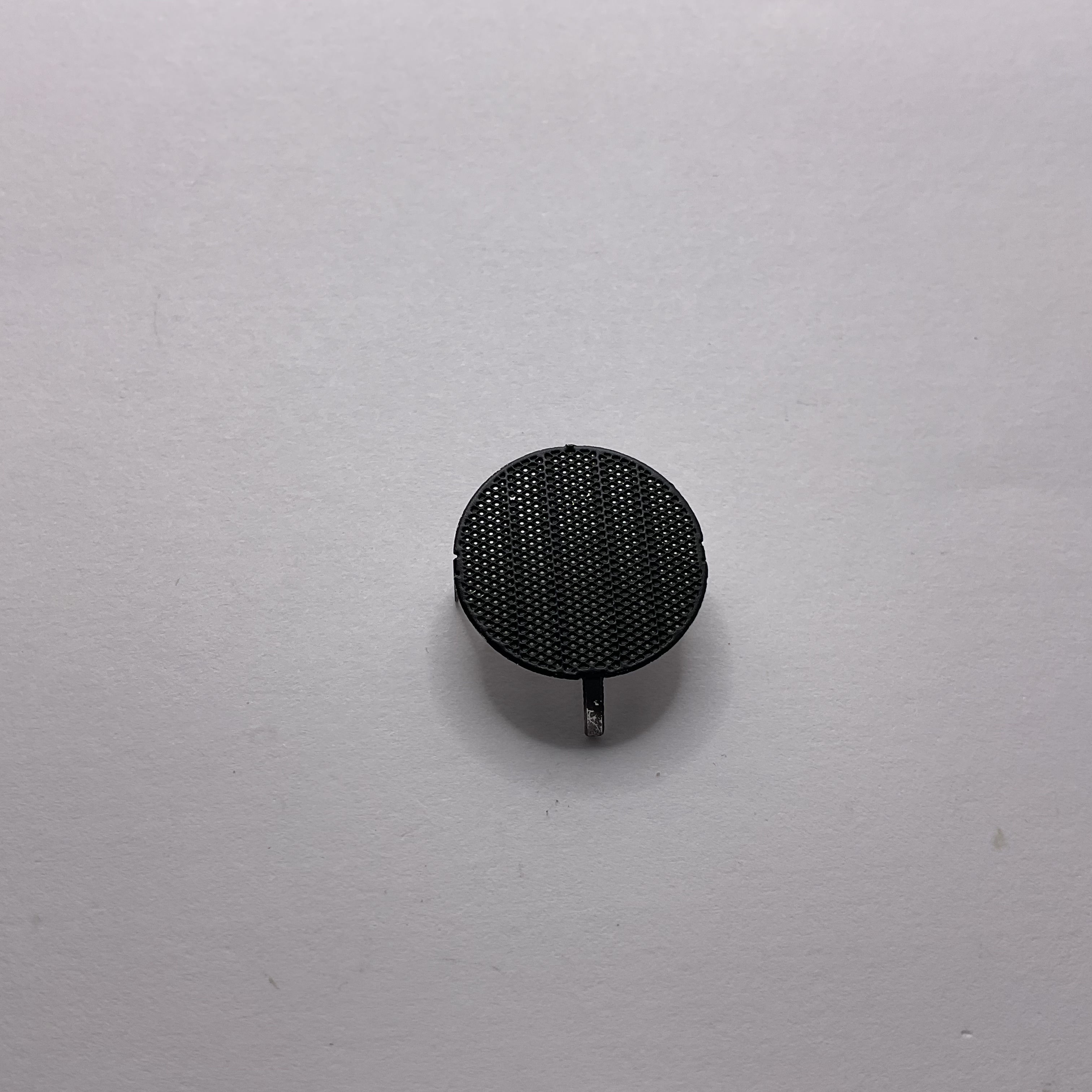 F7 Round Grate, Black