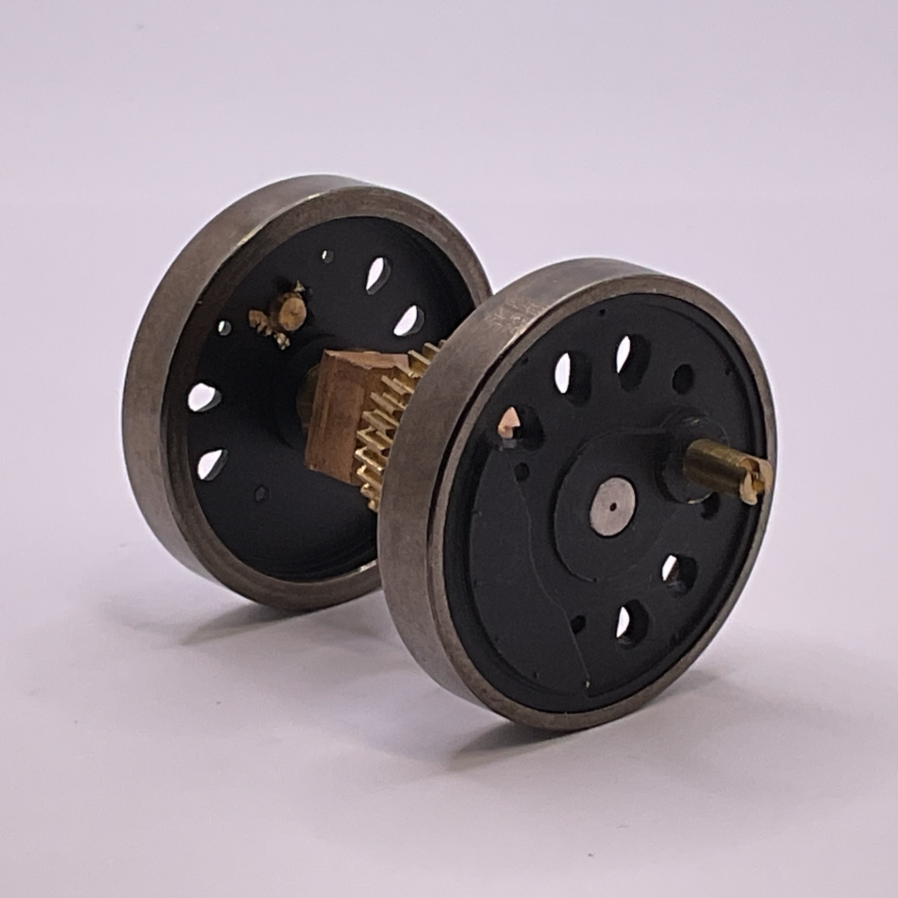 Q2 Driver, w/o Flange, w/ Gear, Long Crank Pin, 3 Rail