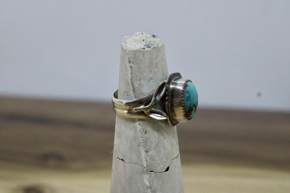 Thumbnail: Bisbee Turquoise Square Leaf Ring