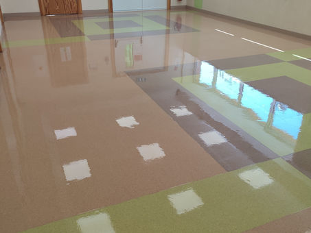 linoleja vaskosana skolai