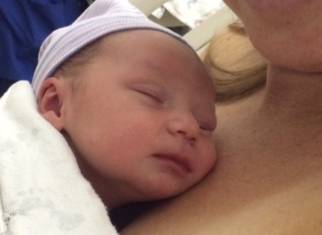 baby skin to skin on mother's chest
